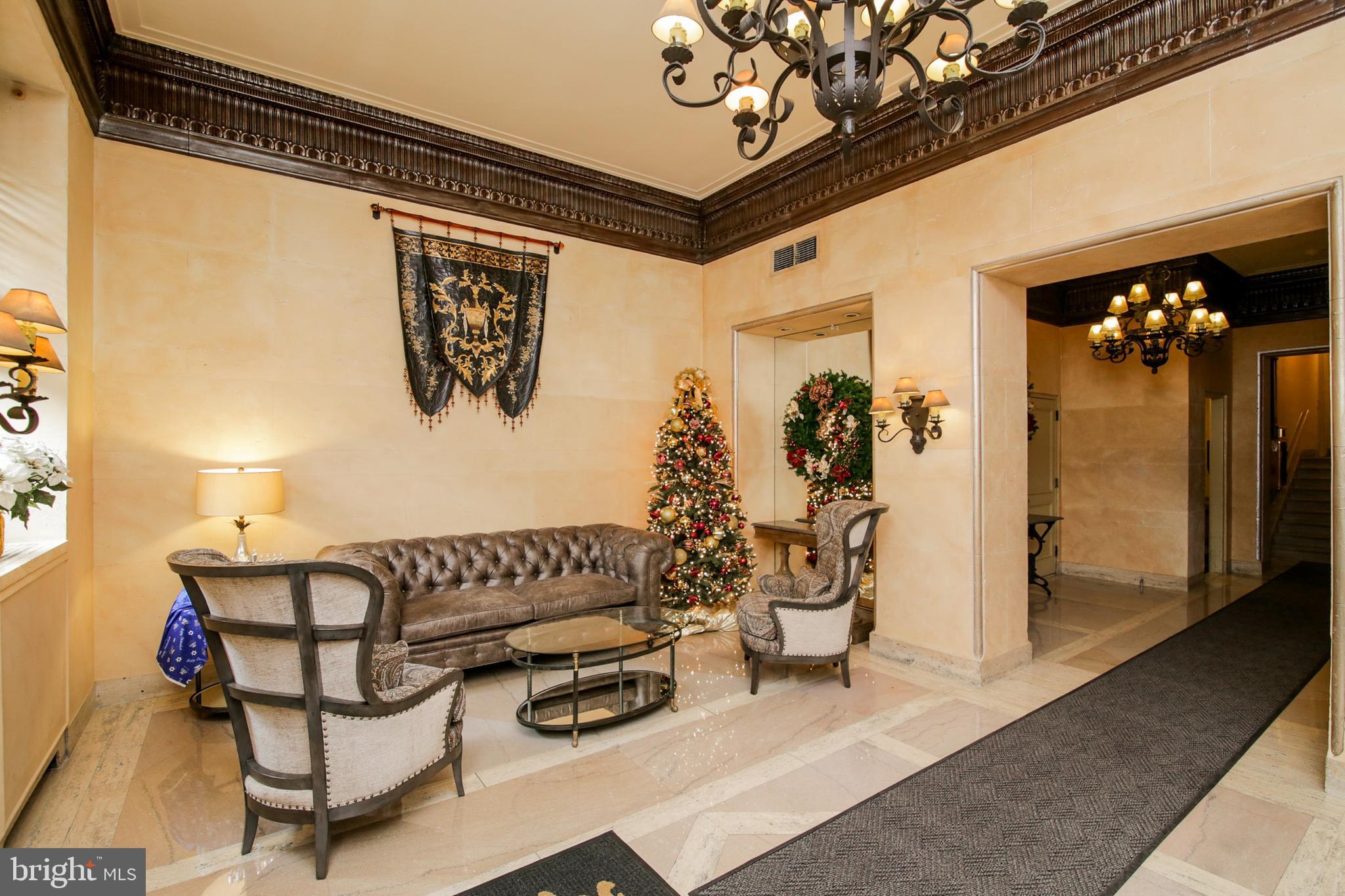 RITTENHOUSE SQUARE - Residential Lease