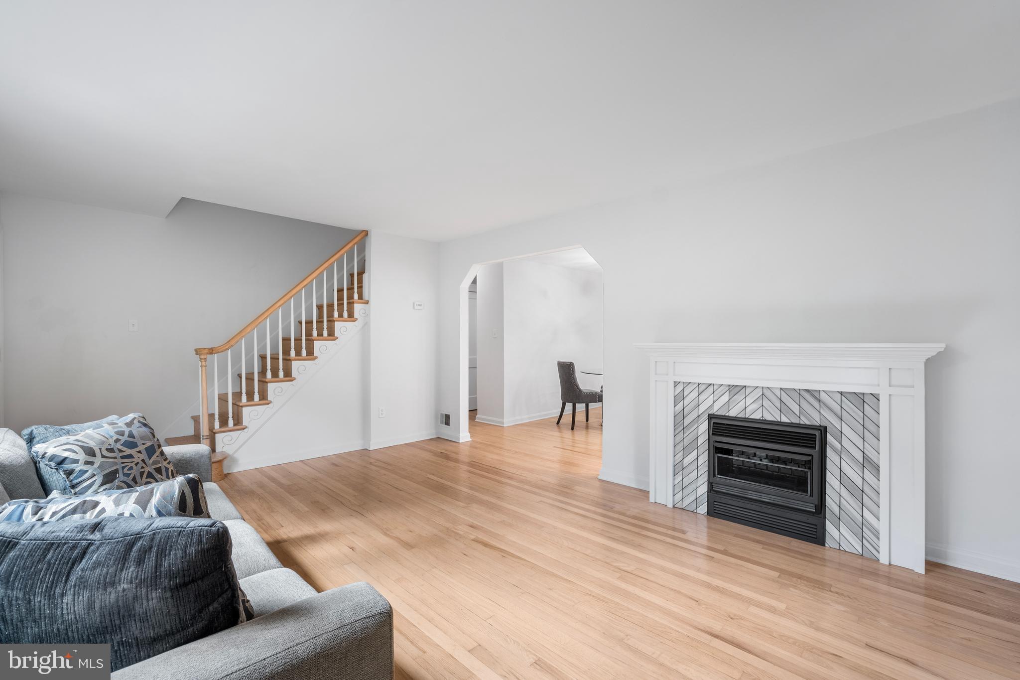 6474 OAKWOOD DRIVE