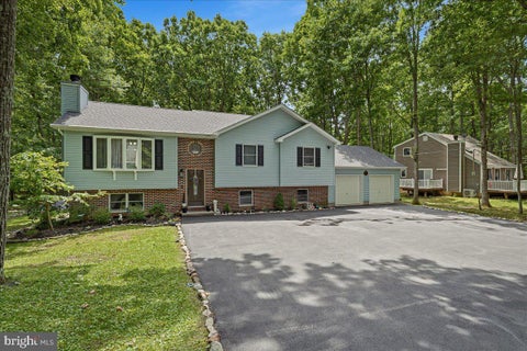 Homes For Sale - 2145 Sassafras Lane<br/> KUNKLETOWN, PA 18058