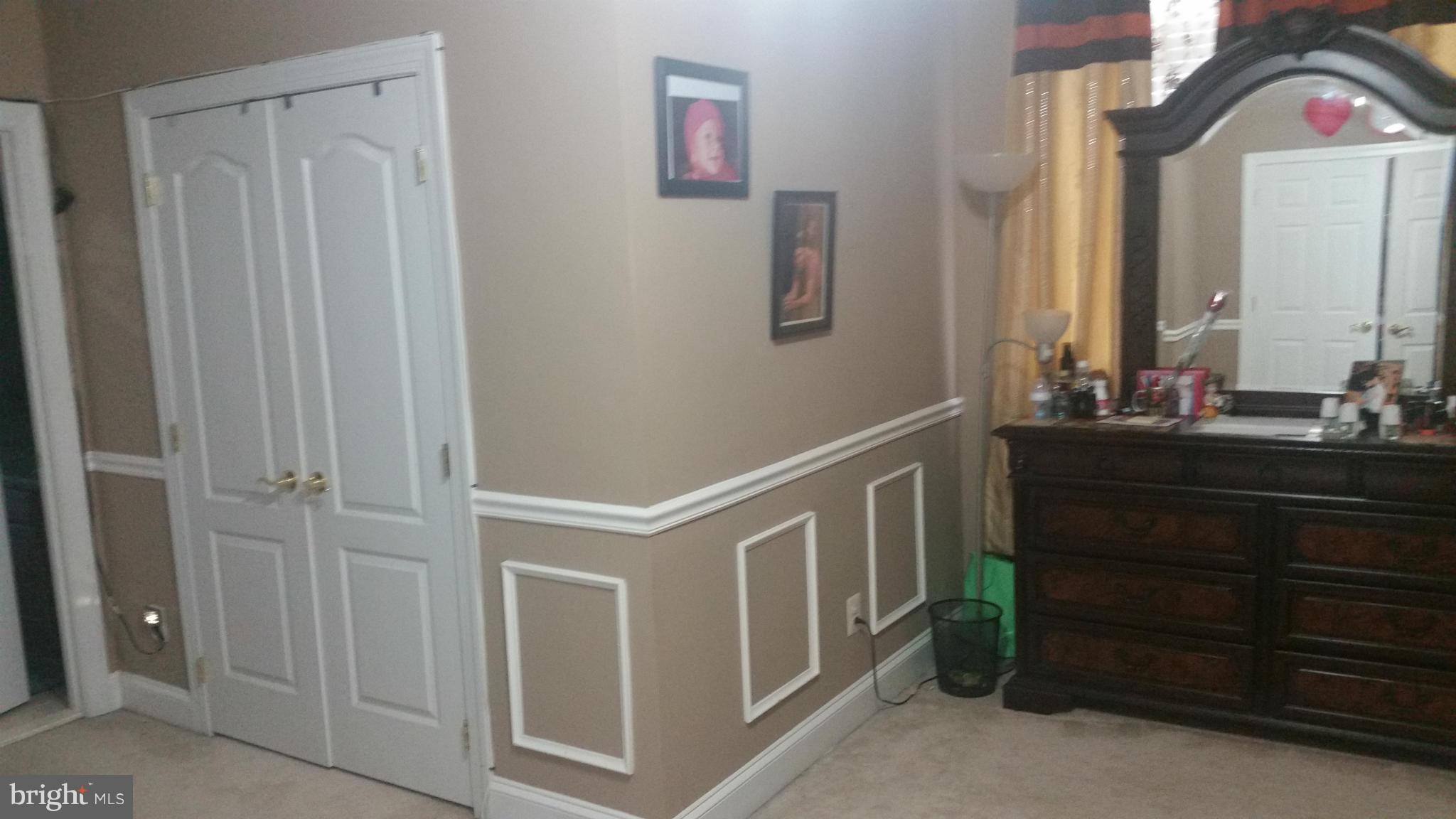 LAUREL HILL LANDBAY - Residential Lease