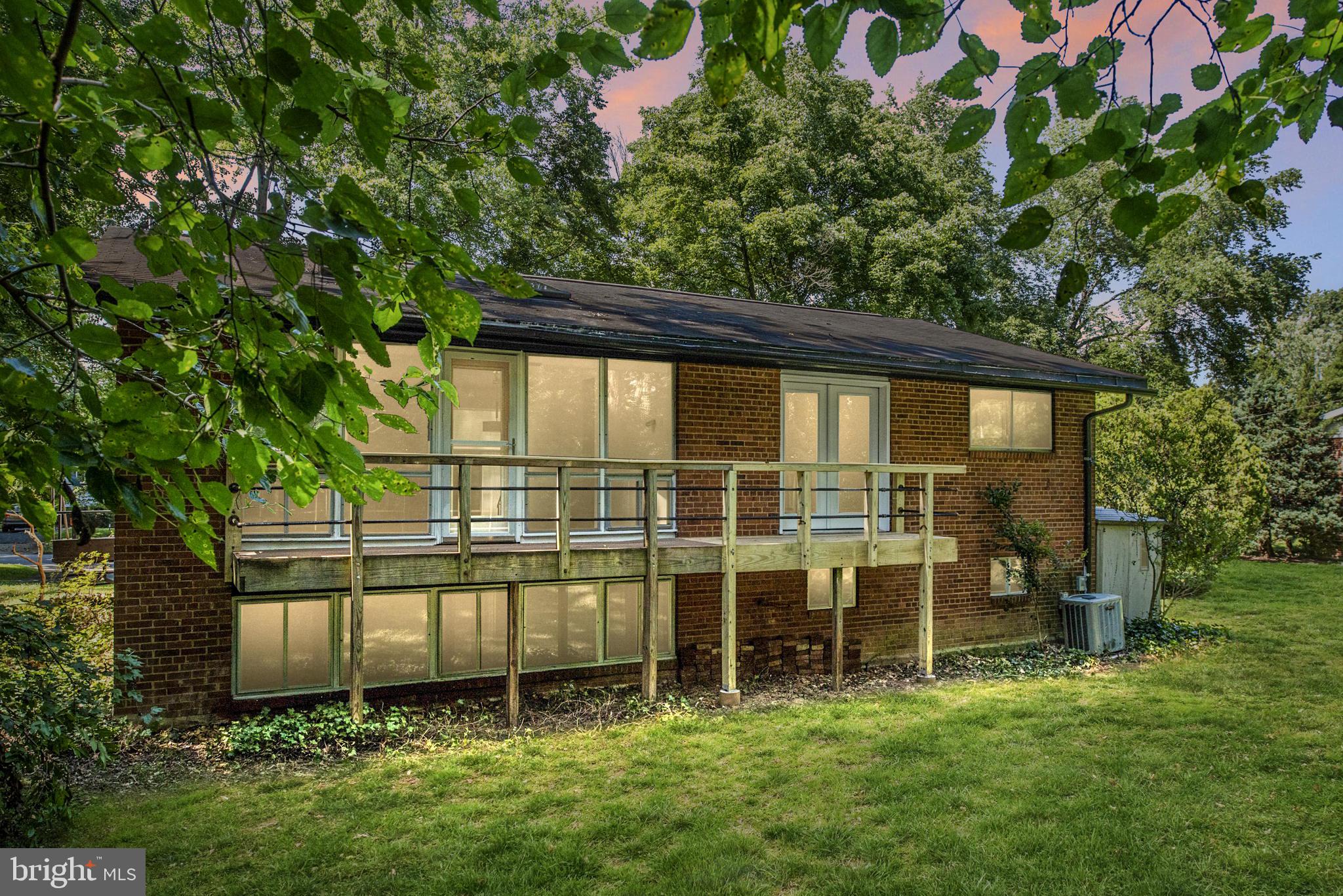 SULGRAVE MANOR - Residential