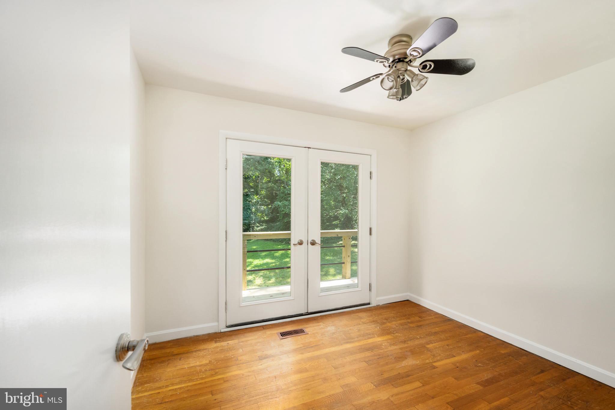 SULGRAVE MANOR - Residential