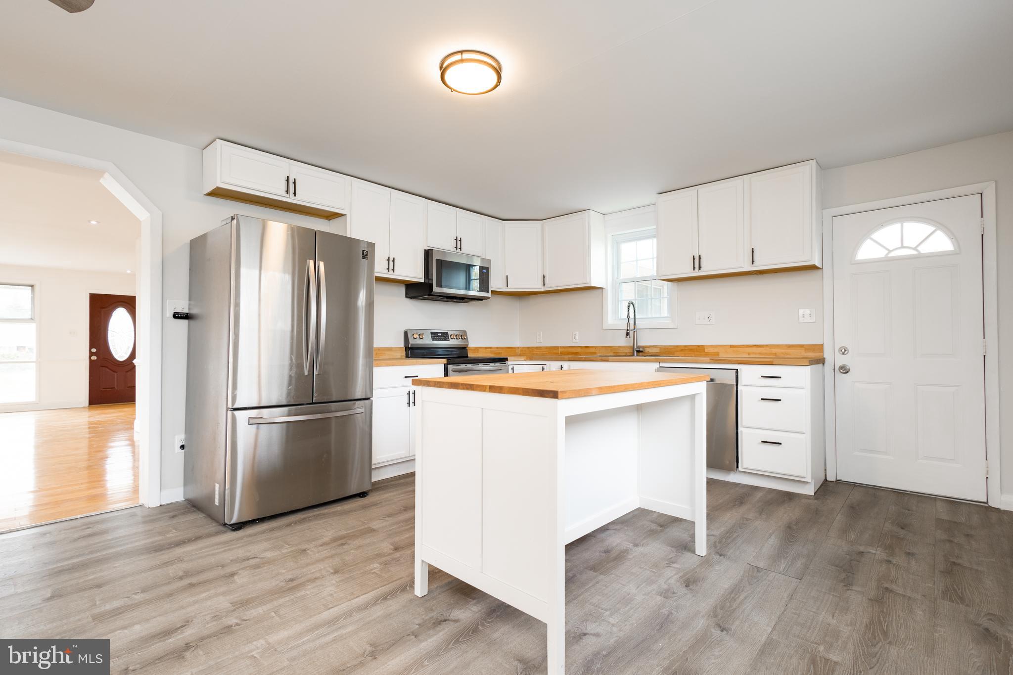 ROSE HILL FARMS - Residential