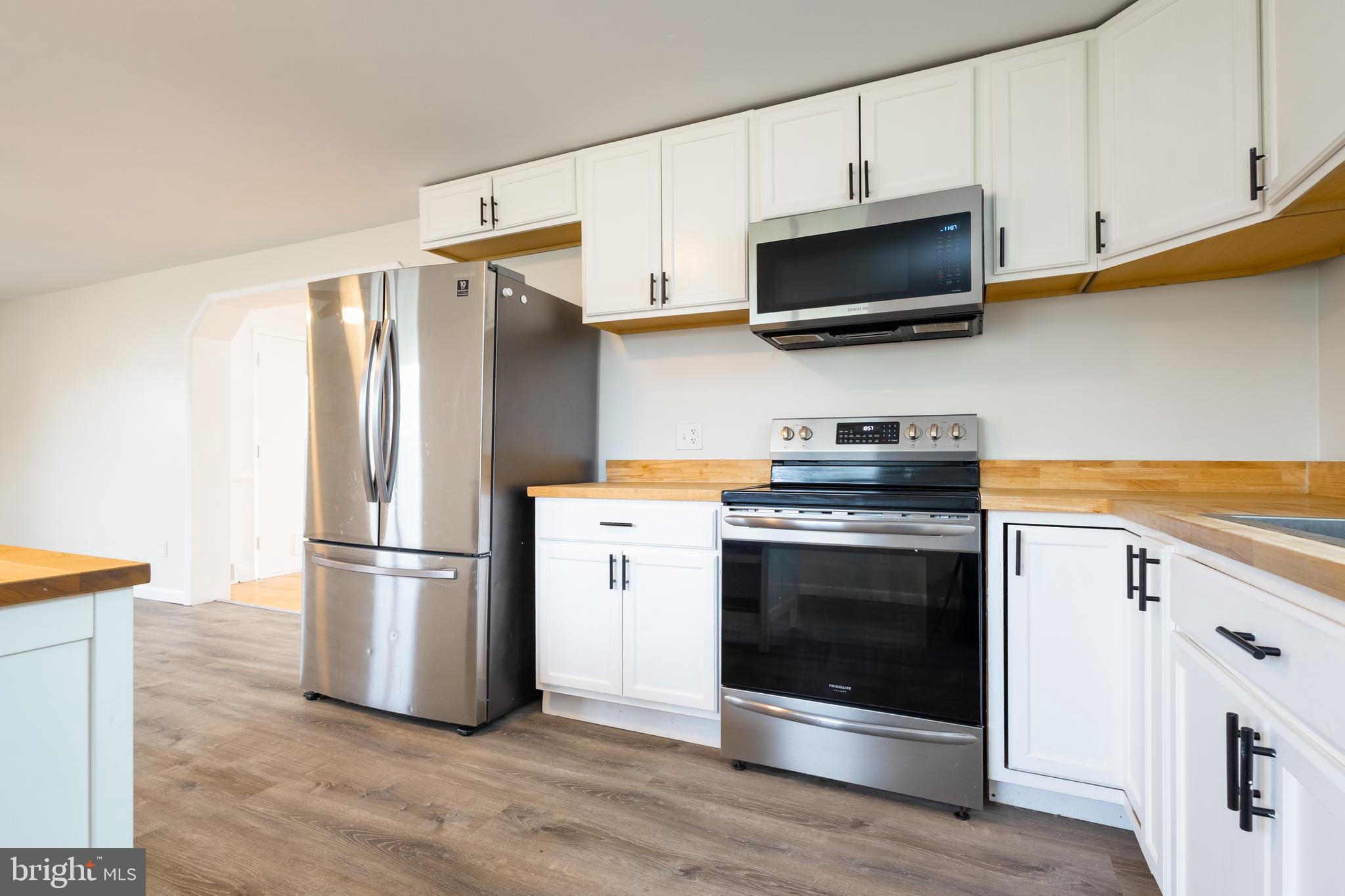 ROSE HILL FARMS - Residential