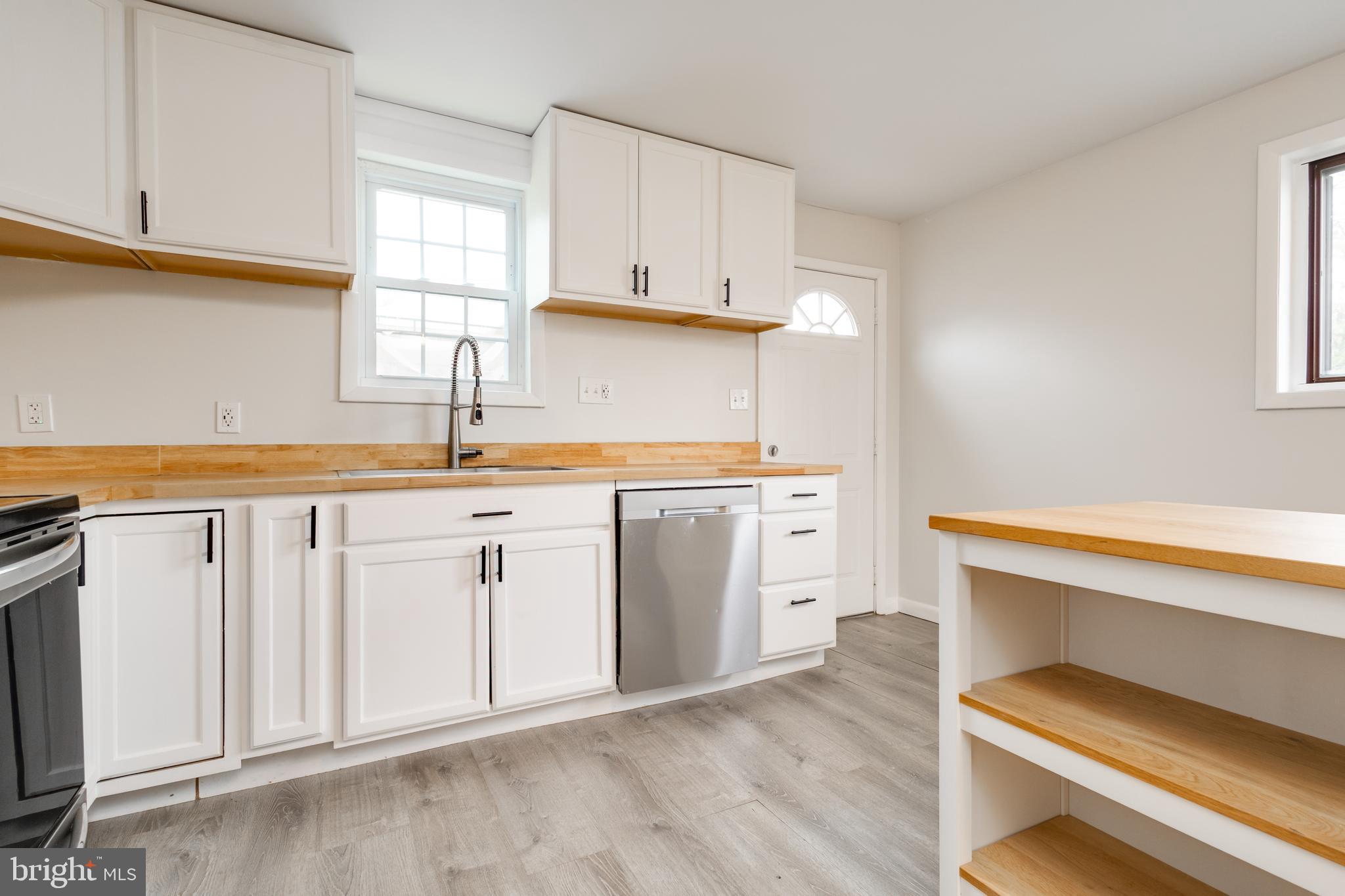 ROSE HILL FARMS - Residential