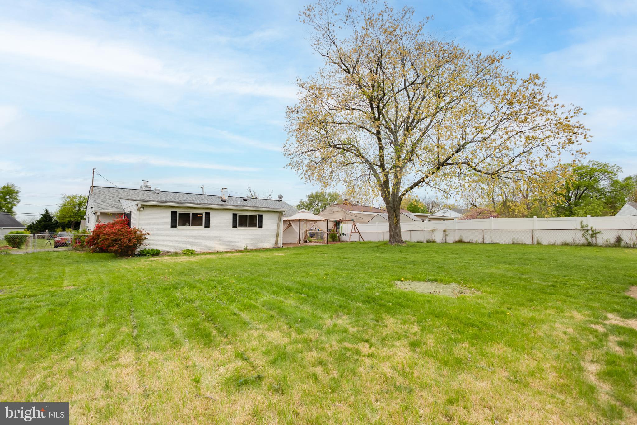 ROSE HILL FARMS - Residential