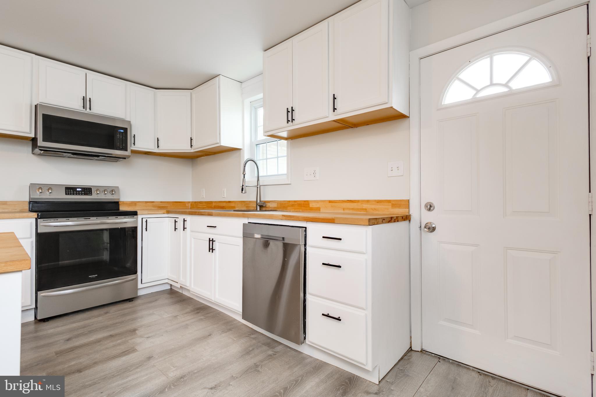 ROSE HILL FARMS - Residential