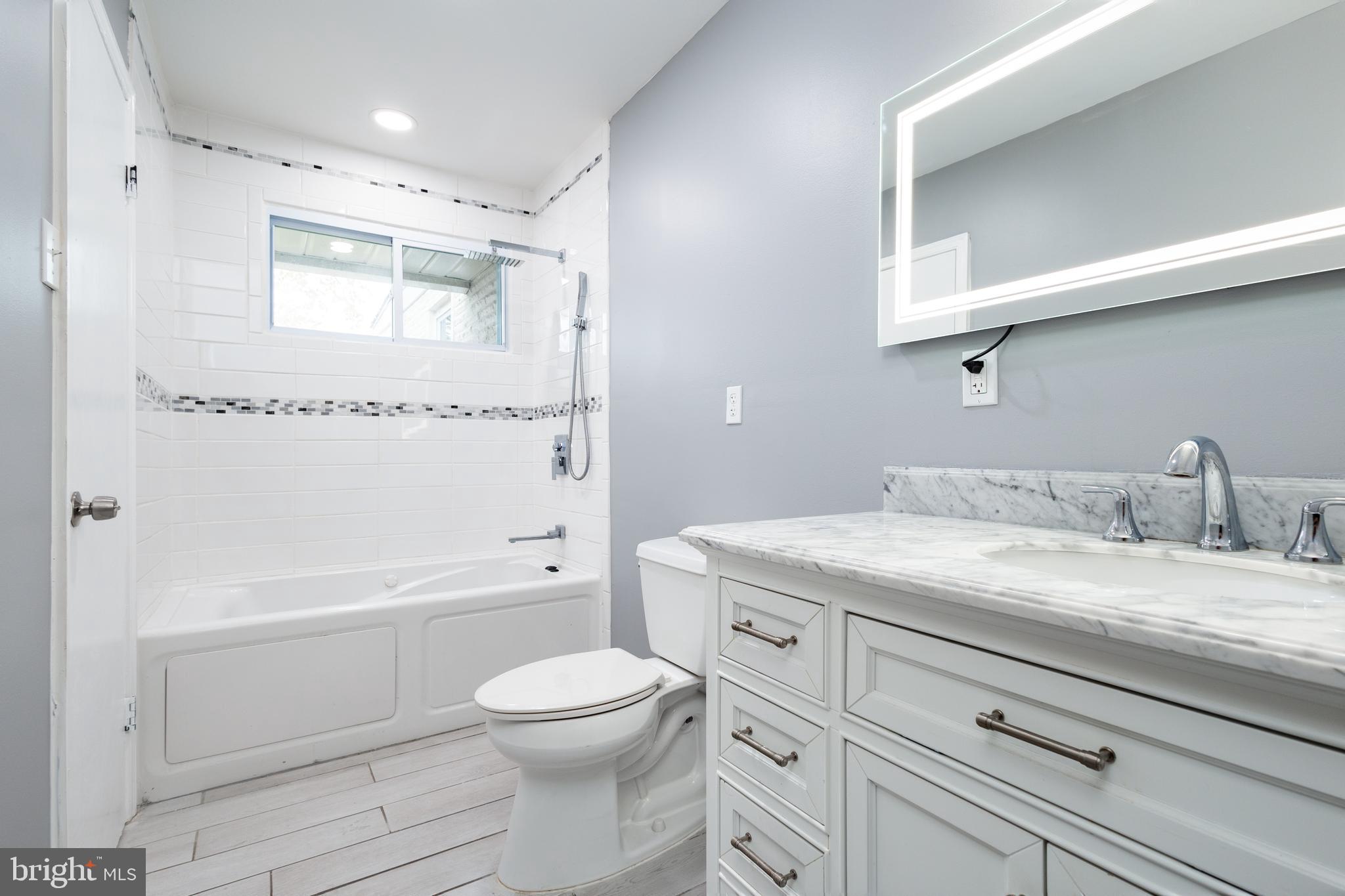 ROSE HILL FARMS - Residential