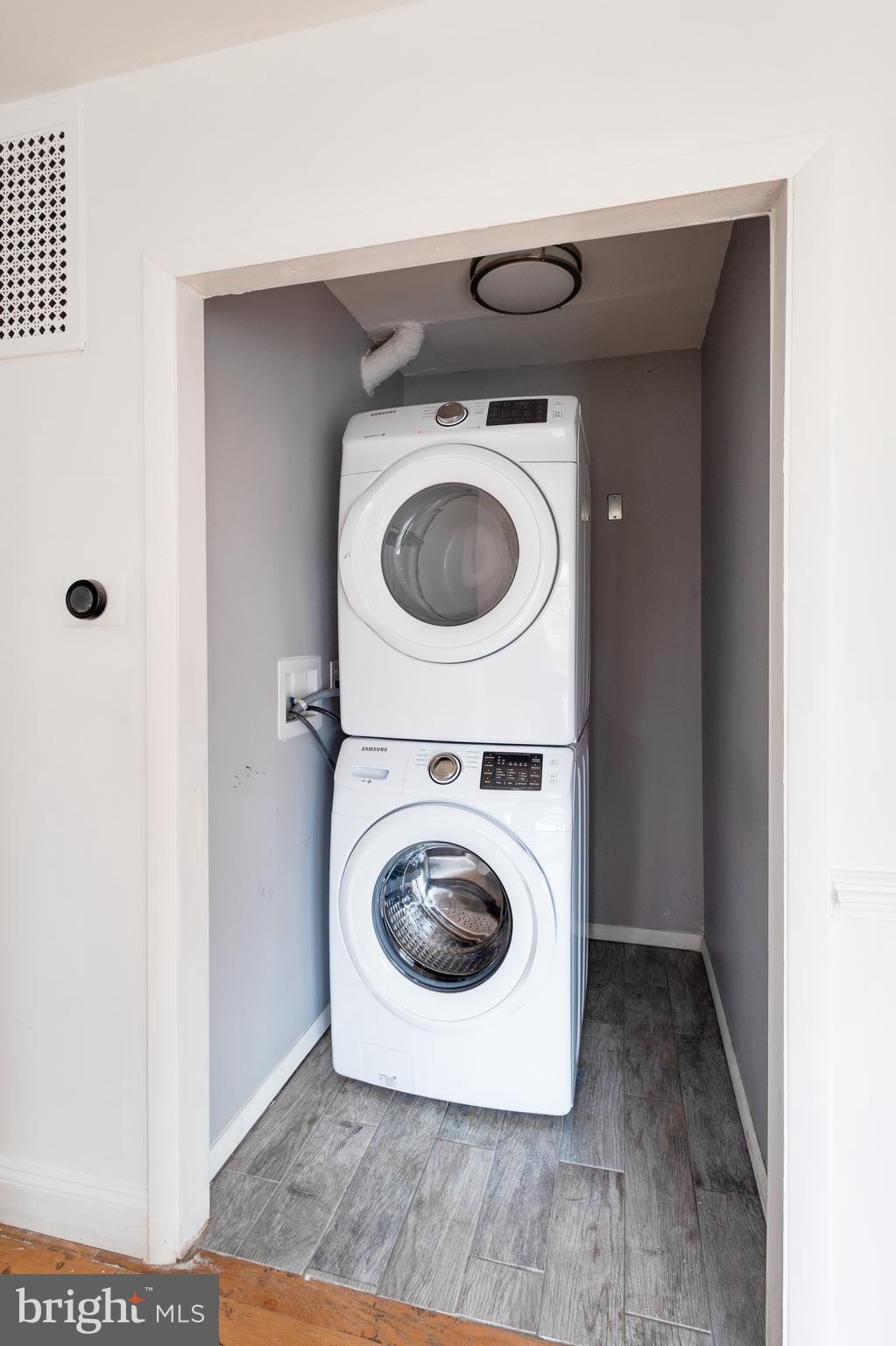 ROSE HILL FARMS - Residential