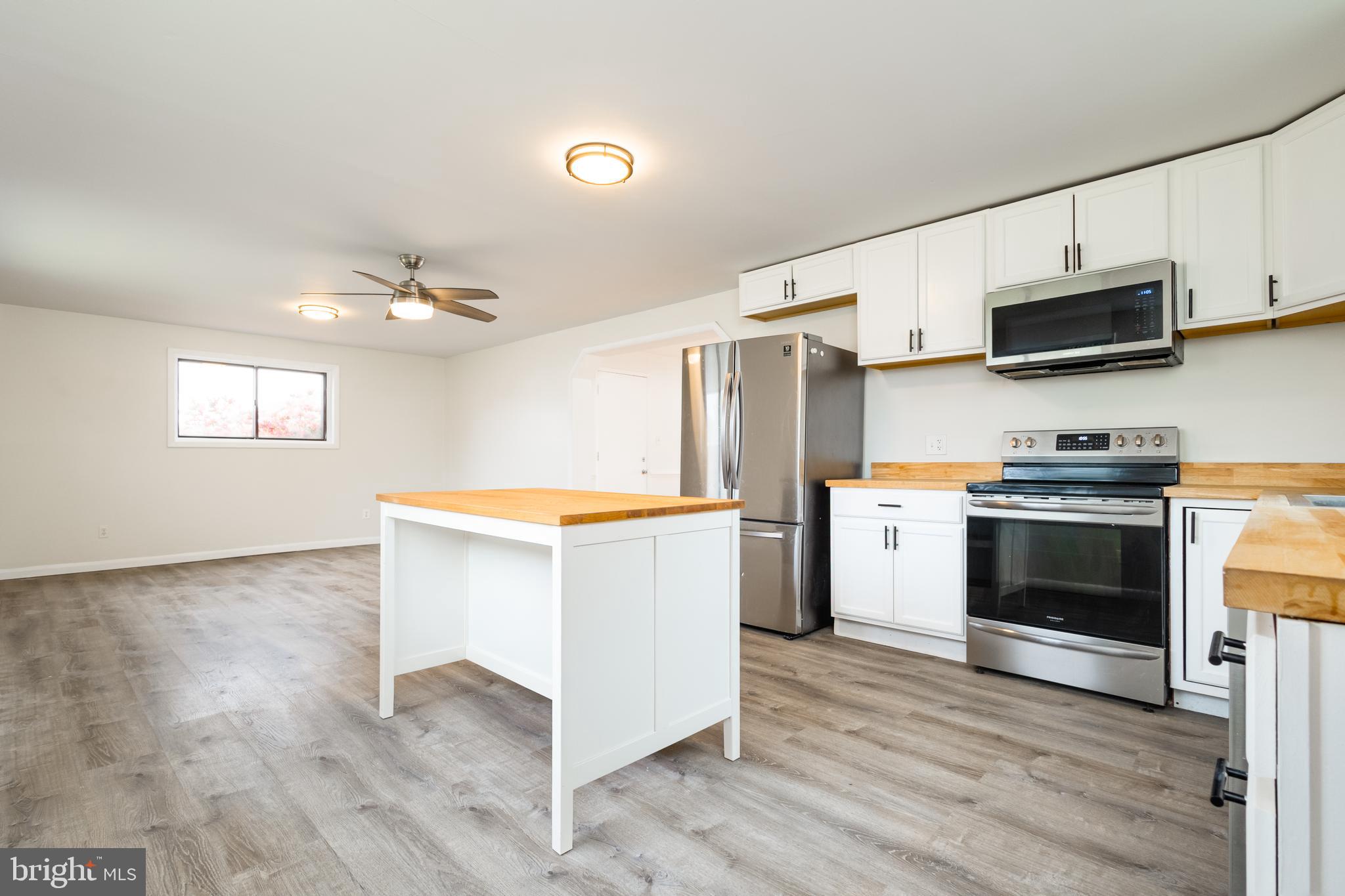 ROSE HILL FARMS - Residential