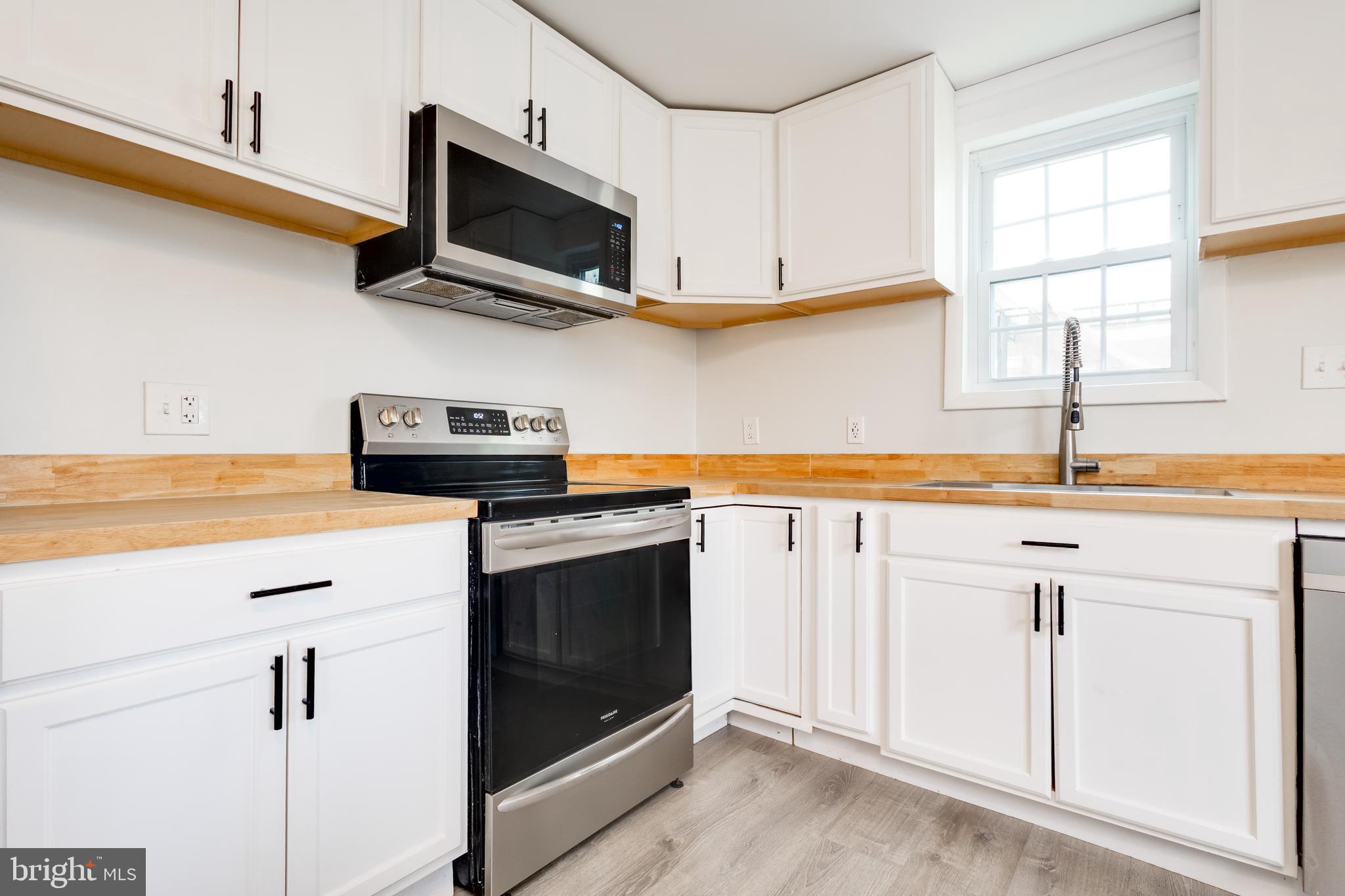 ROSE HILL FARMS - Residential