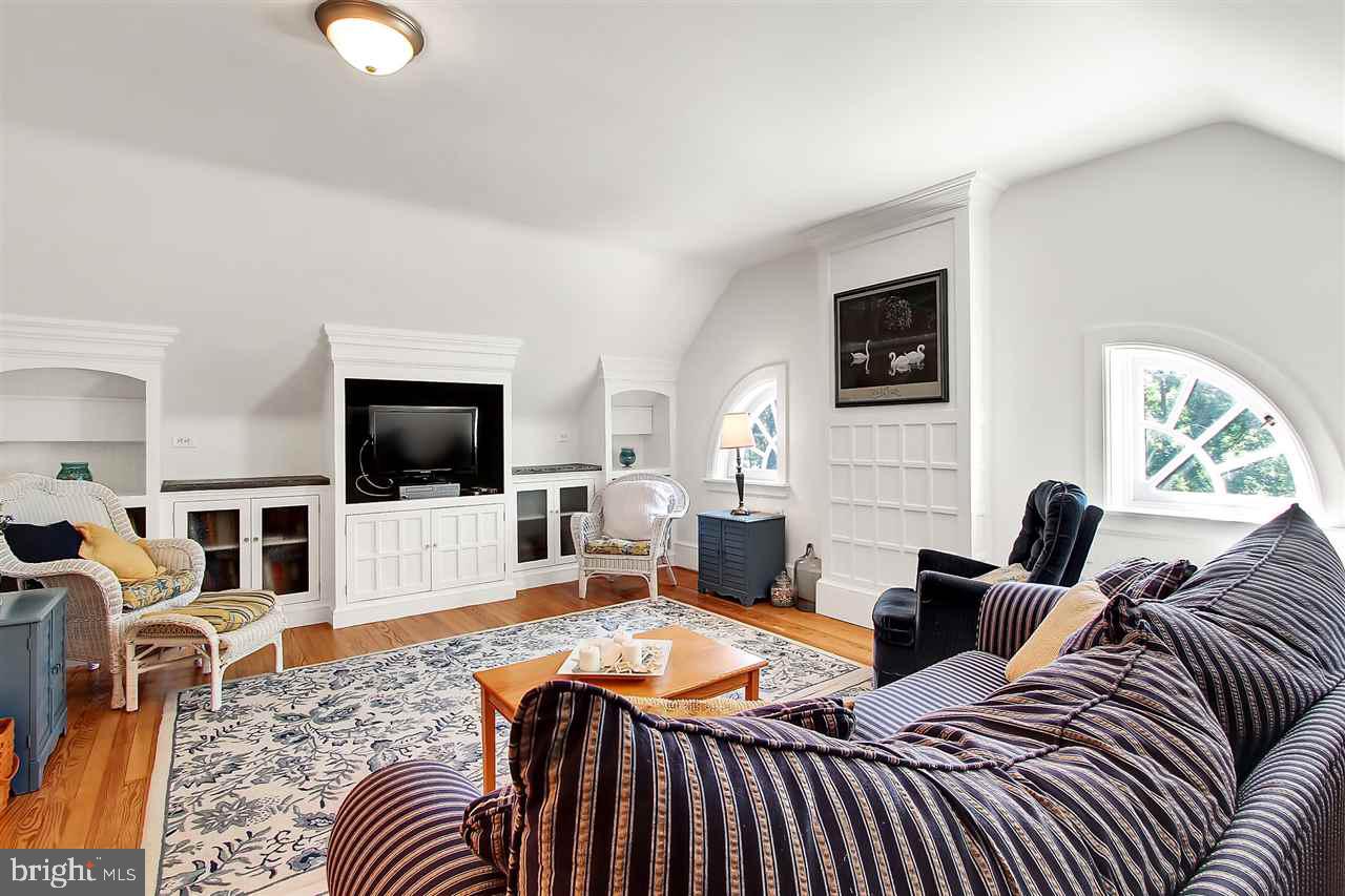 SPRINGDALE - Residential