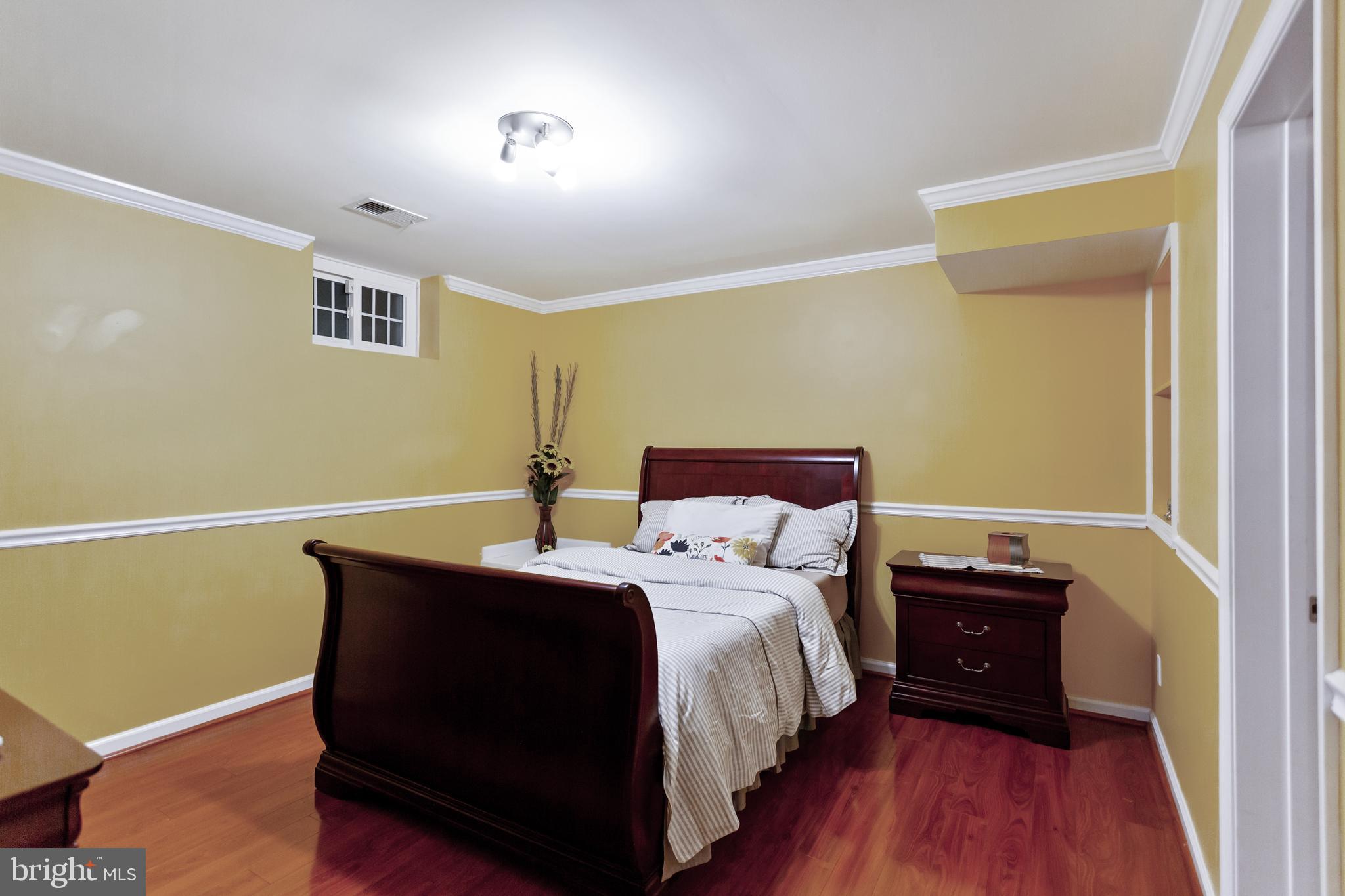 WARFIELDS RANGE - Residential