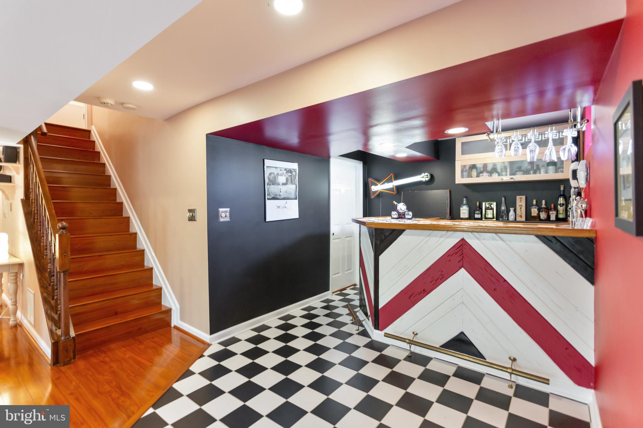 WARFIELDS RANGE - Residential