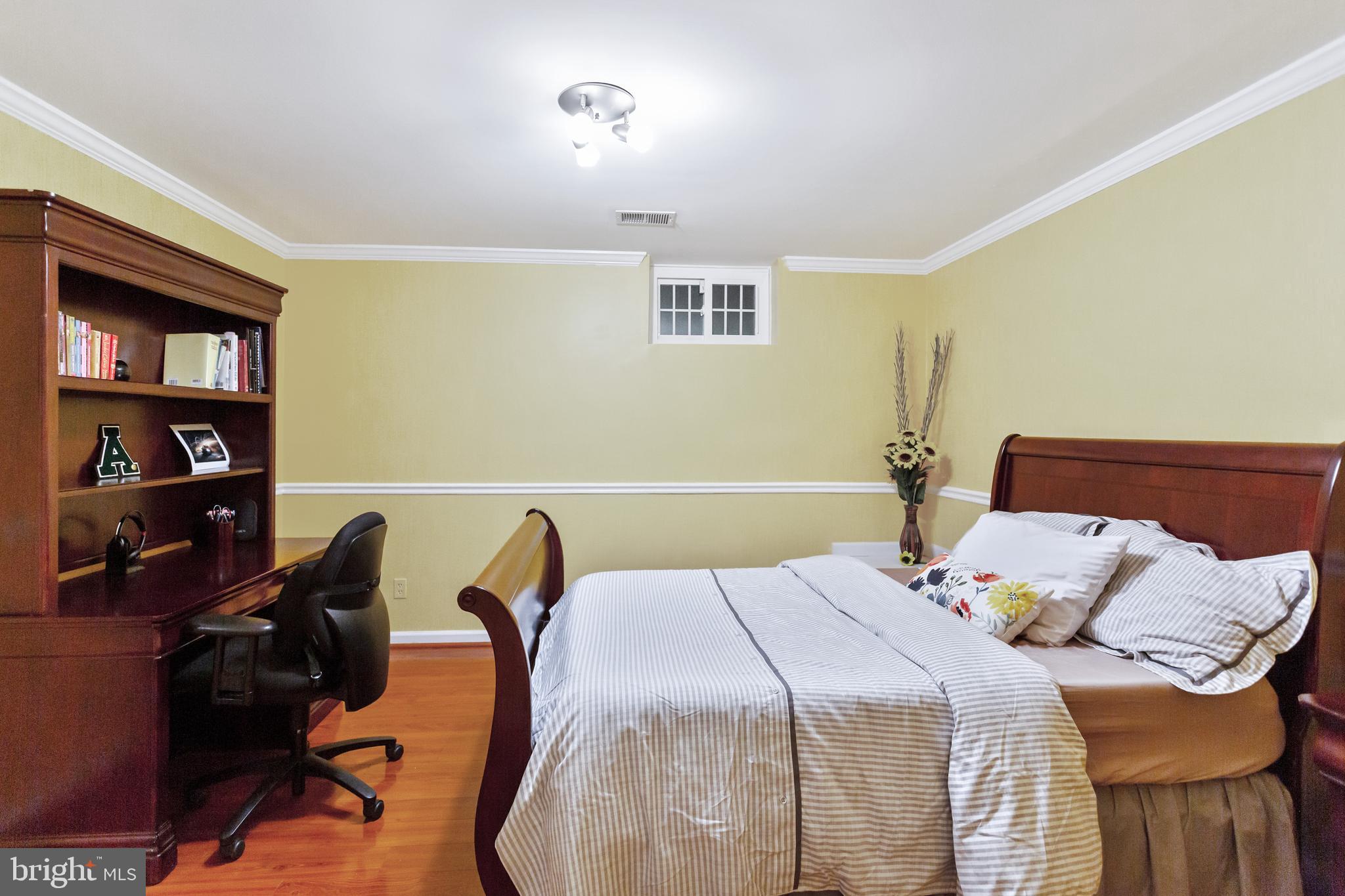 WARFIELDS RANGE - Residential