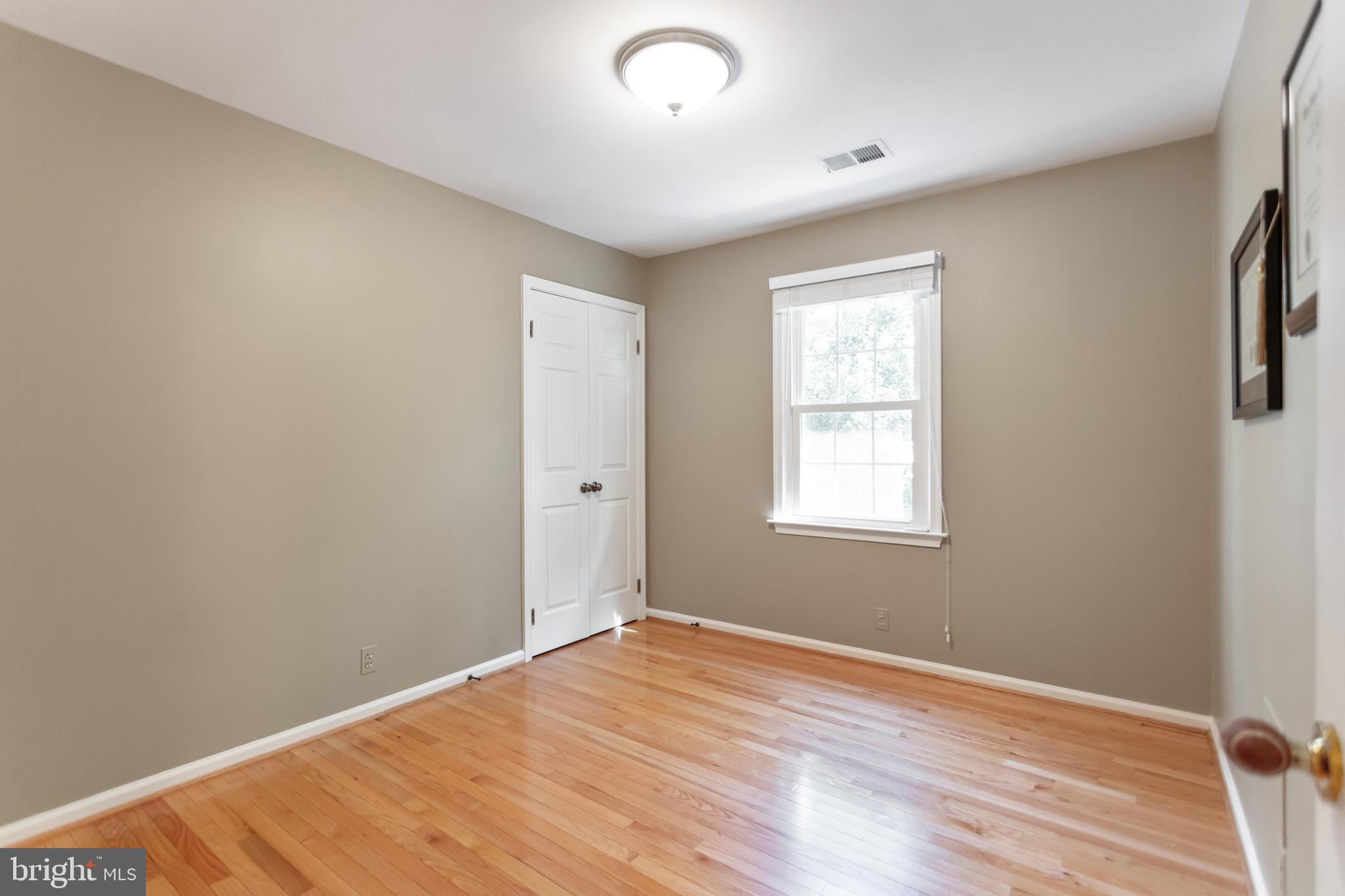 WARFIELDS RANGE - Residential