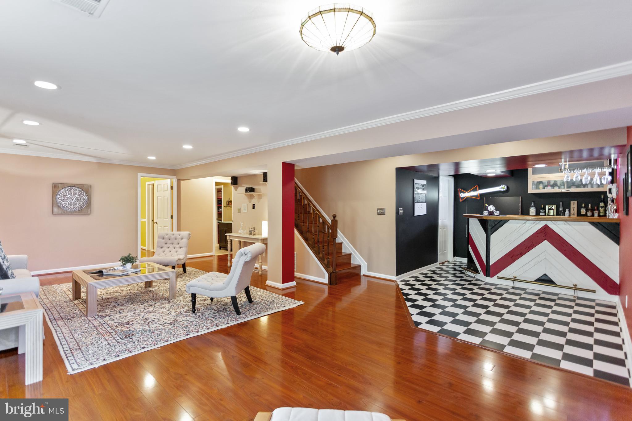 WARFIELDS RANGE - Residential