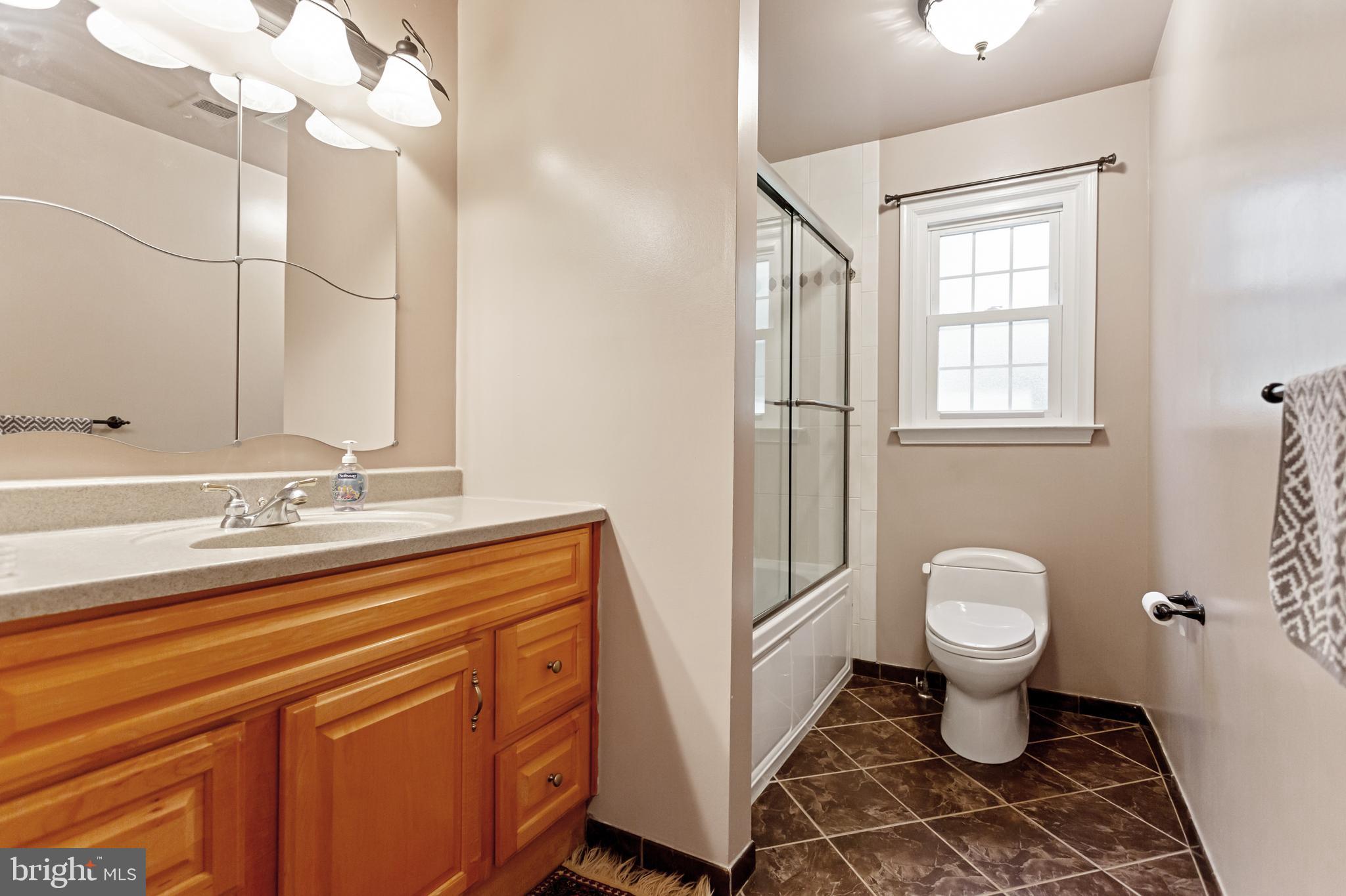 WARFIELDS RANGE - Residential