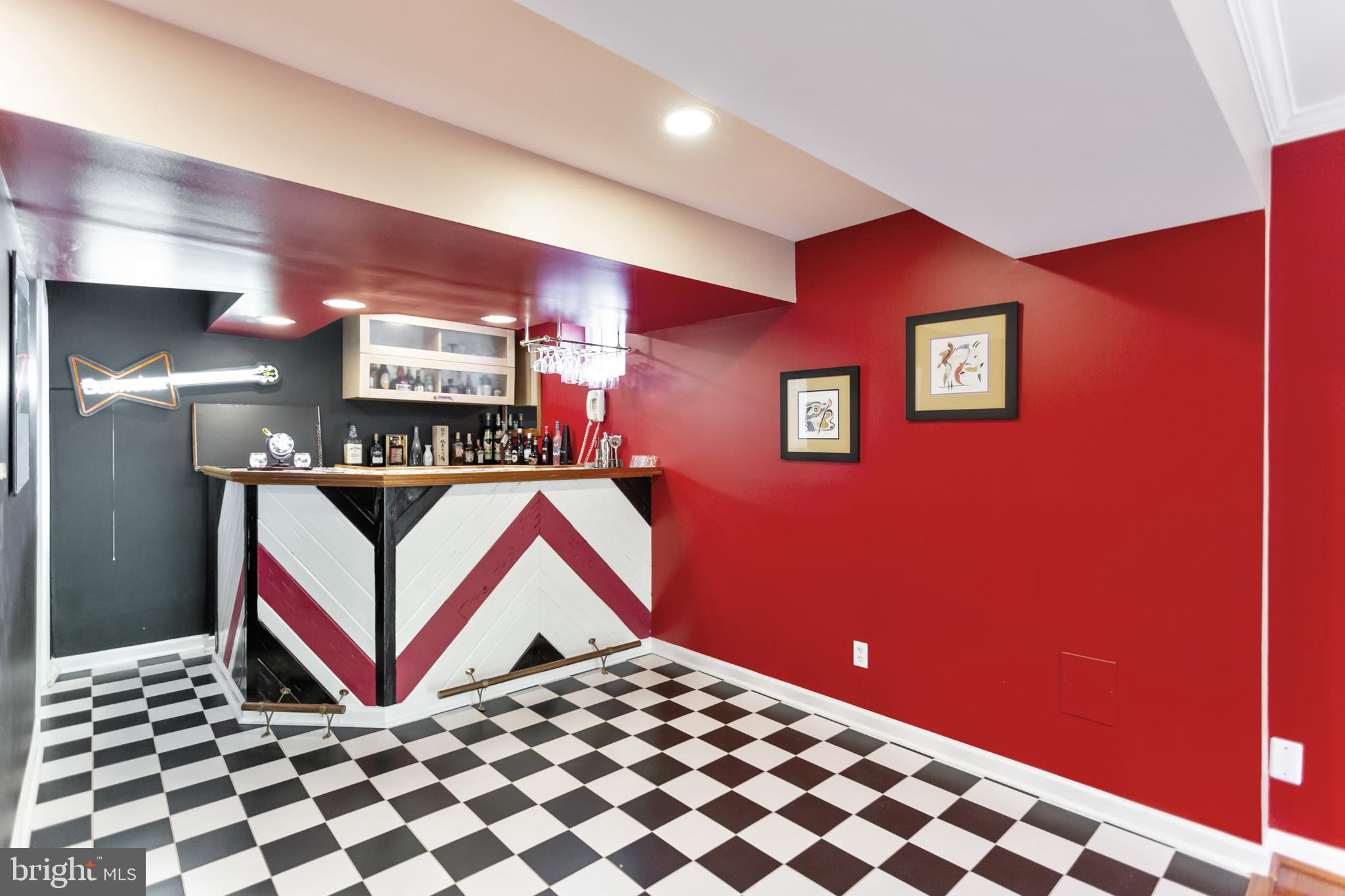 WARFIELDS RANGE - Residential