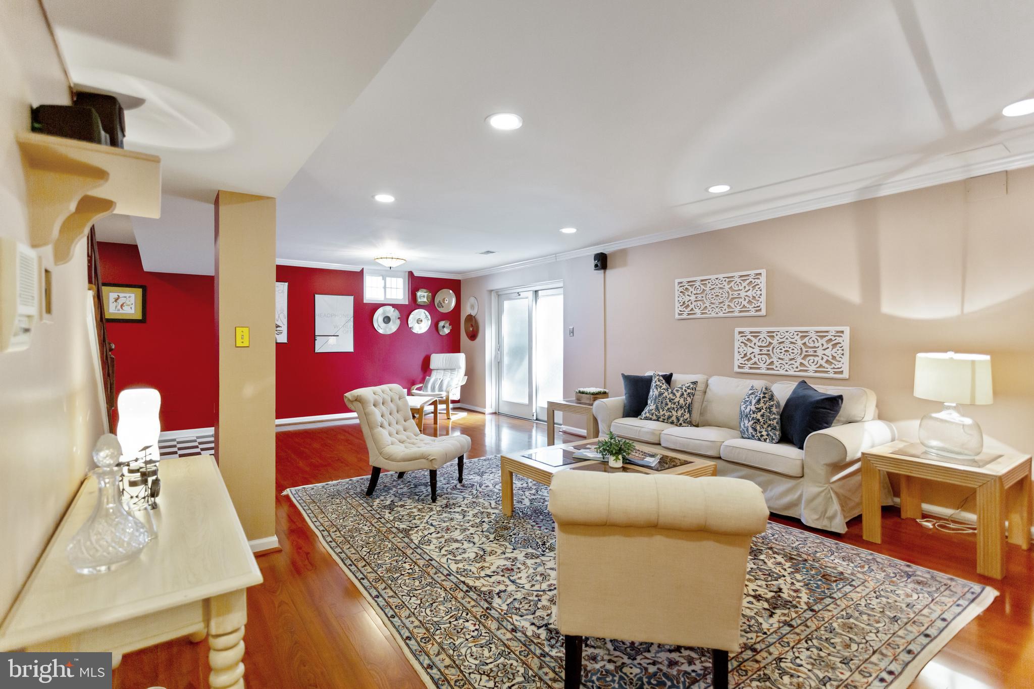 WARFIELDS RANGE - Residential