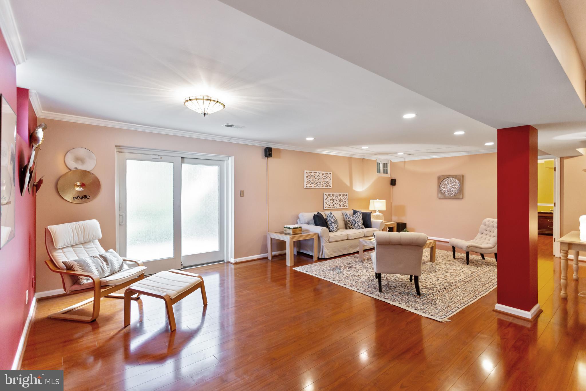 WARFIELDS RANGE - Residential