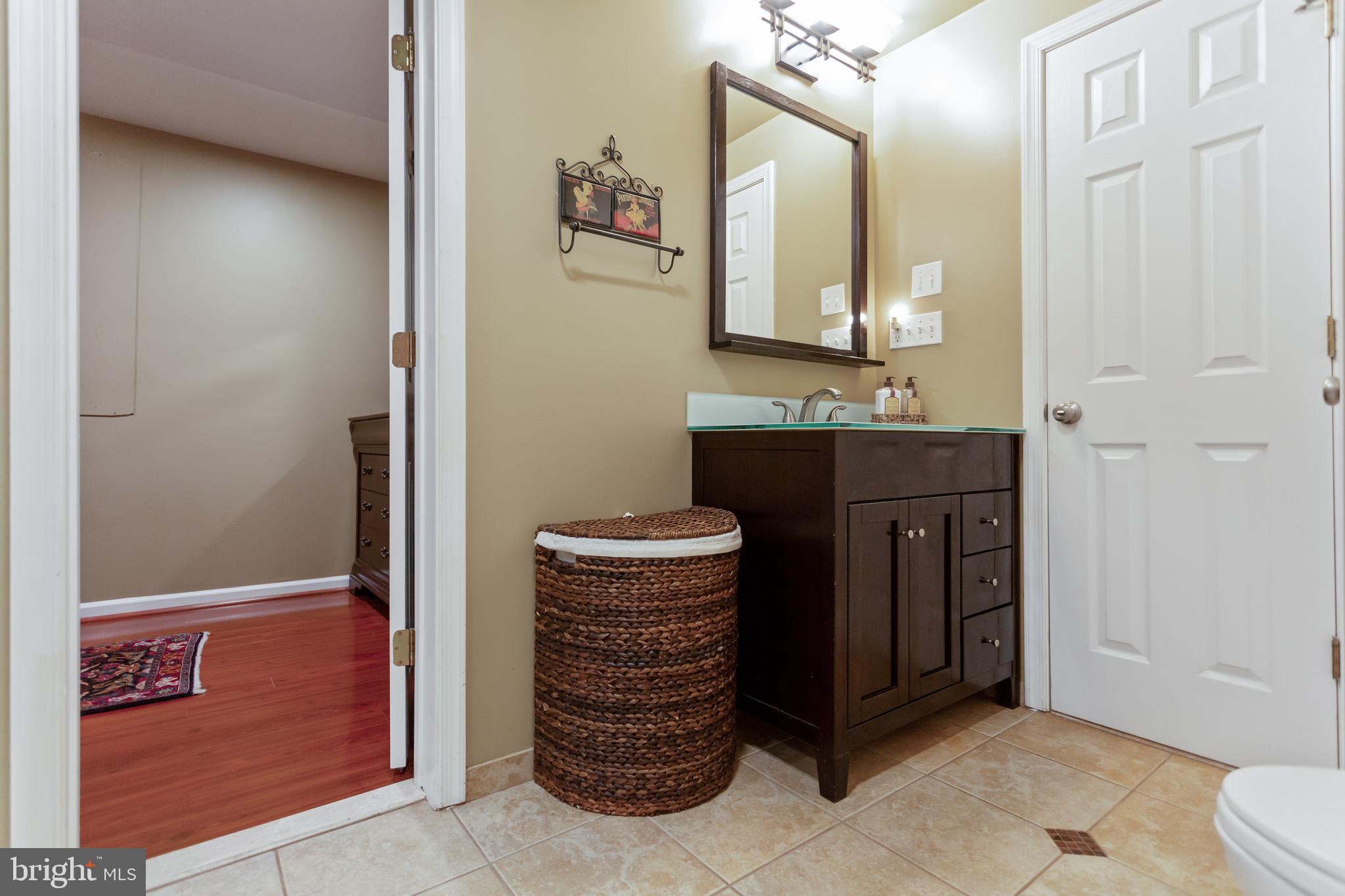 WARFIELDS RANGE - Residential