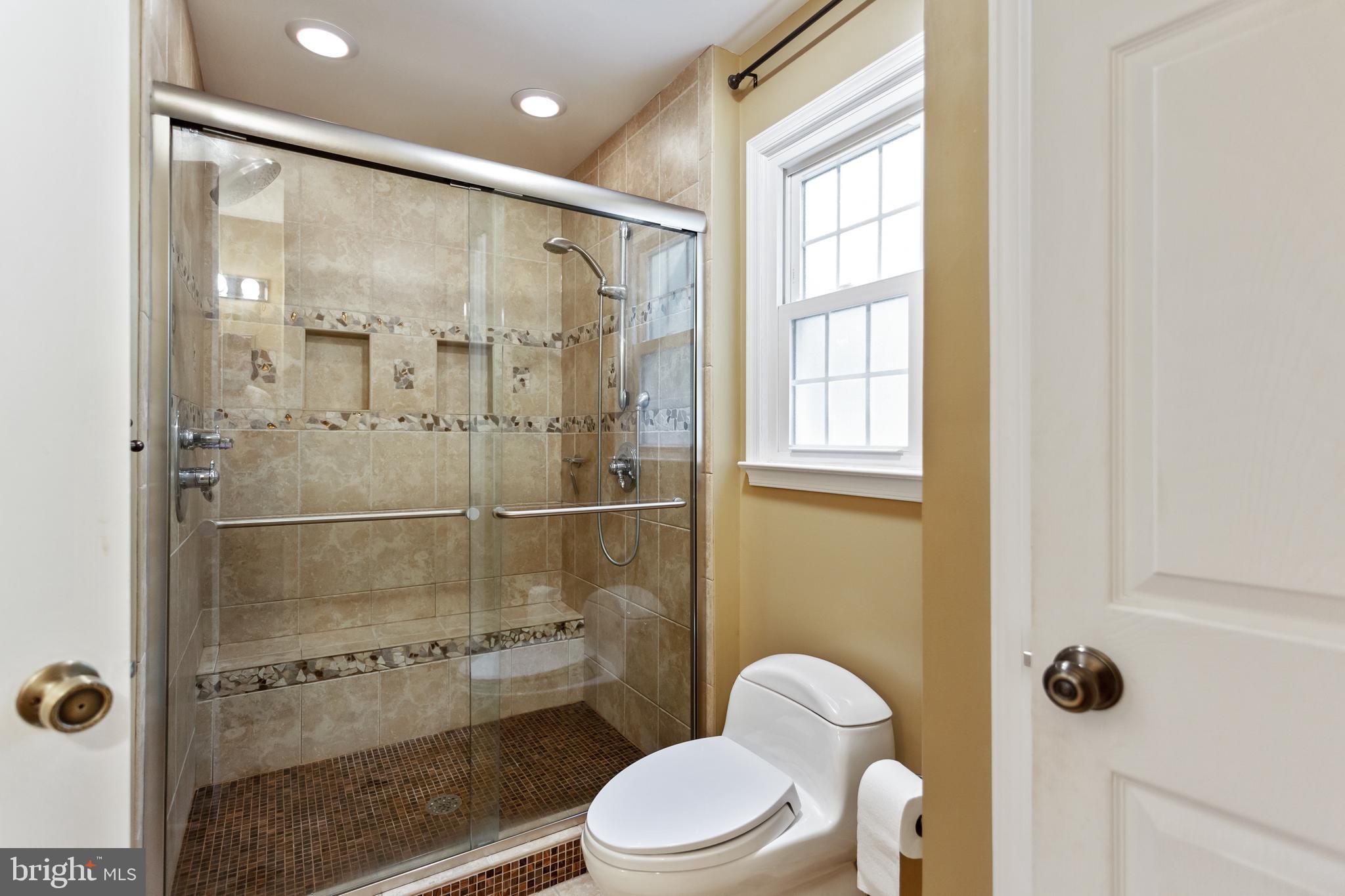 WARFIELDS RANGE - Residential