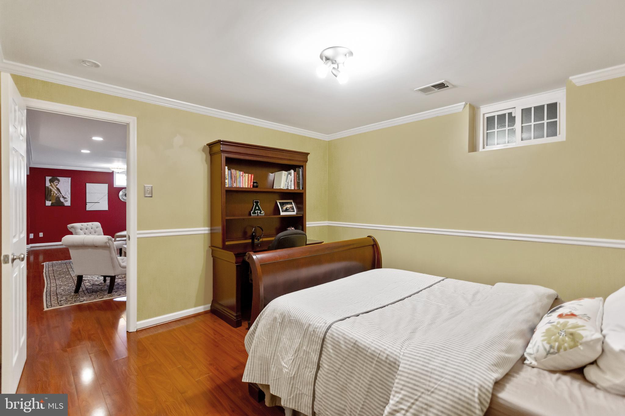 WARFIELDS RANGE - Residential