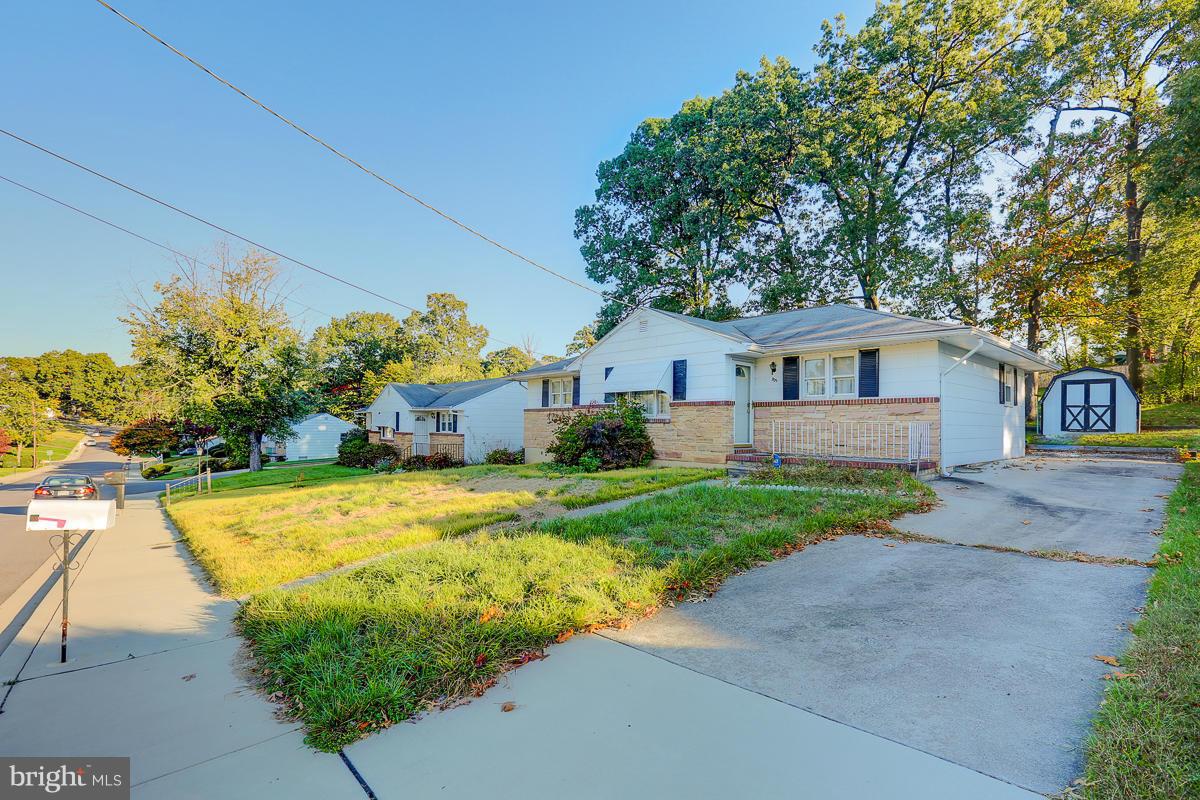 WOODLAWN HEIGHTS - Residential