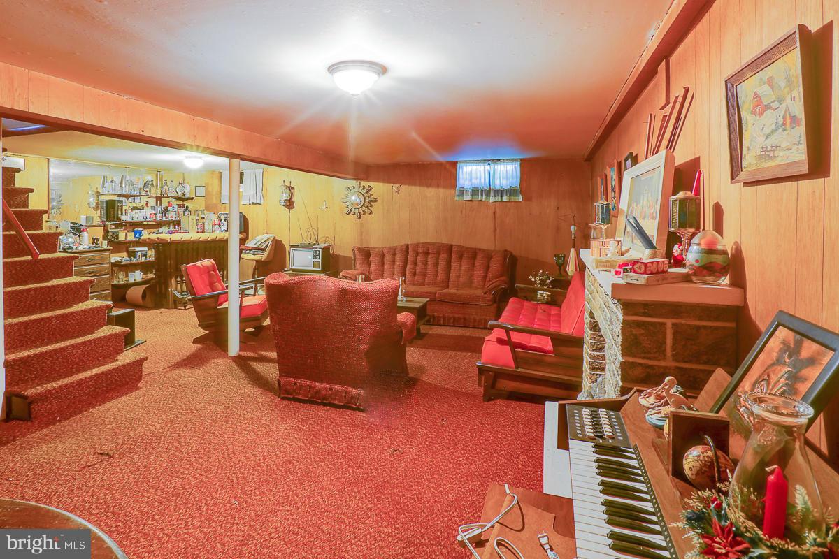 WOODLAWN HEIGHTS - Residential