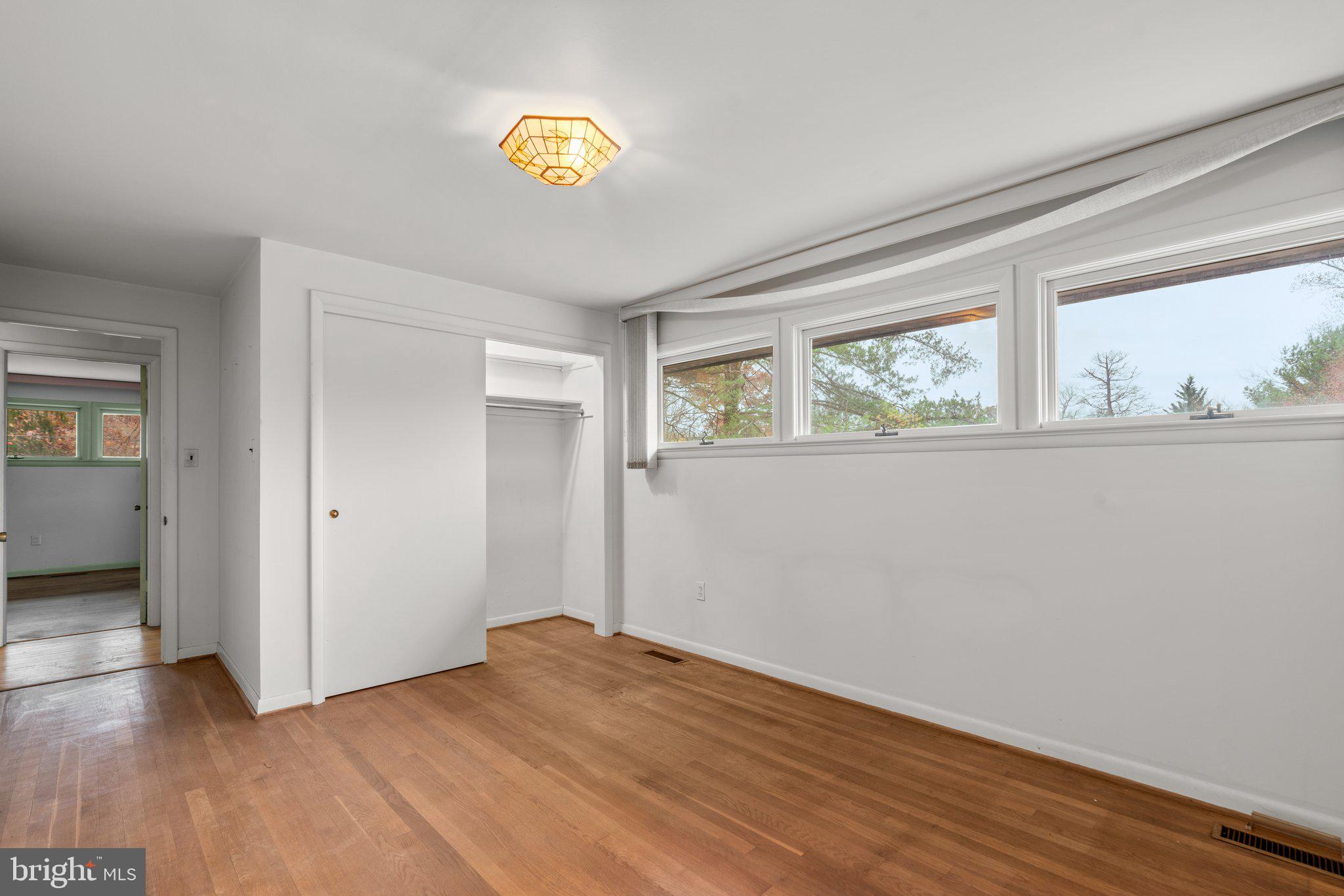 MANOR PARK - Residential