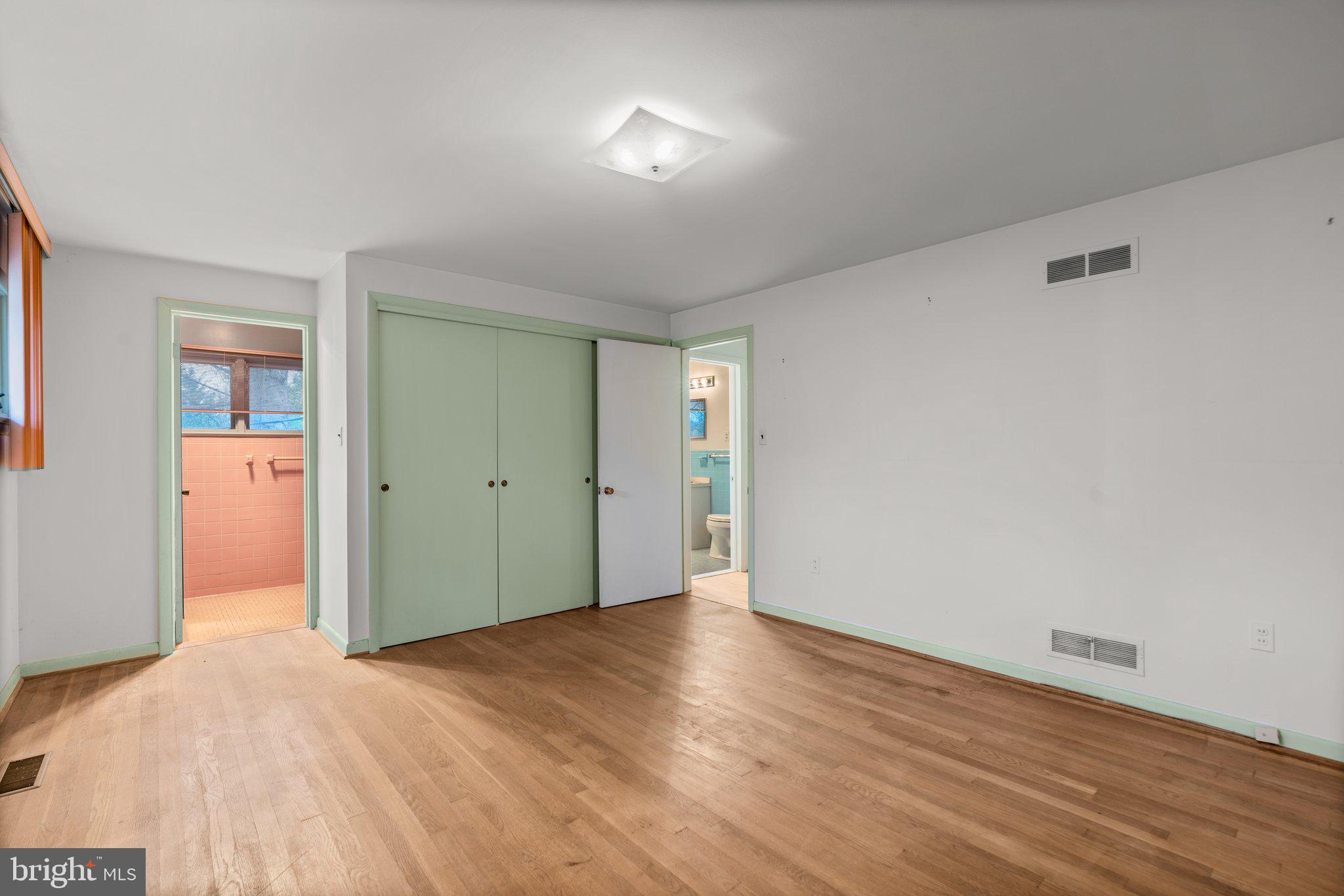 MANOR PARK - Residential