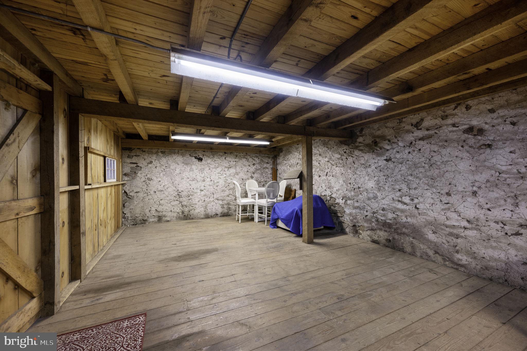 PICKERING HILL - Residential