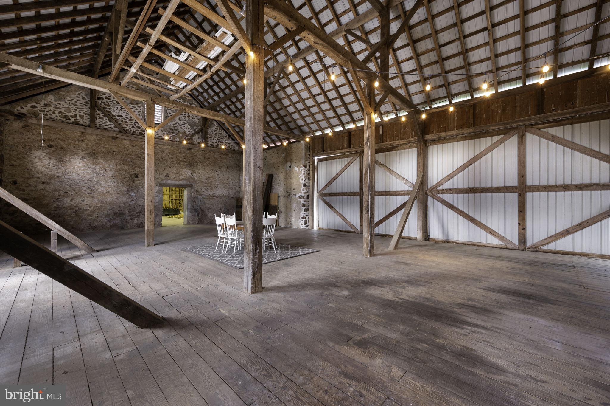 PICKERING HILL - Residential