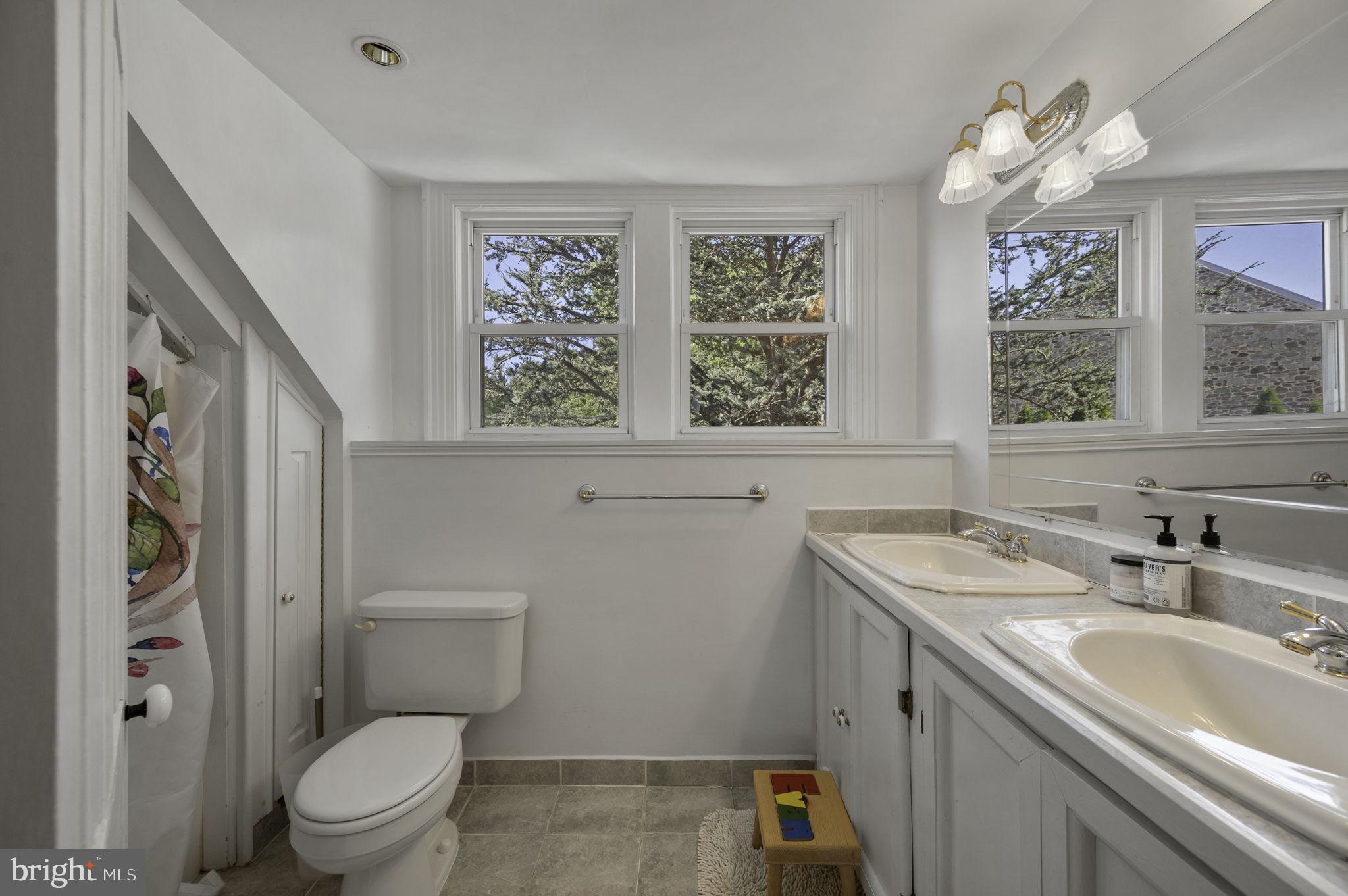 PICKERING HILL - Residential