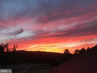 PICKERING HILL - Residential