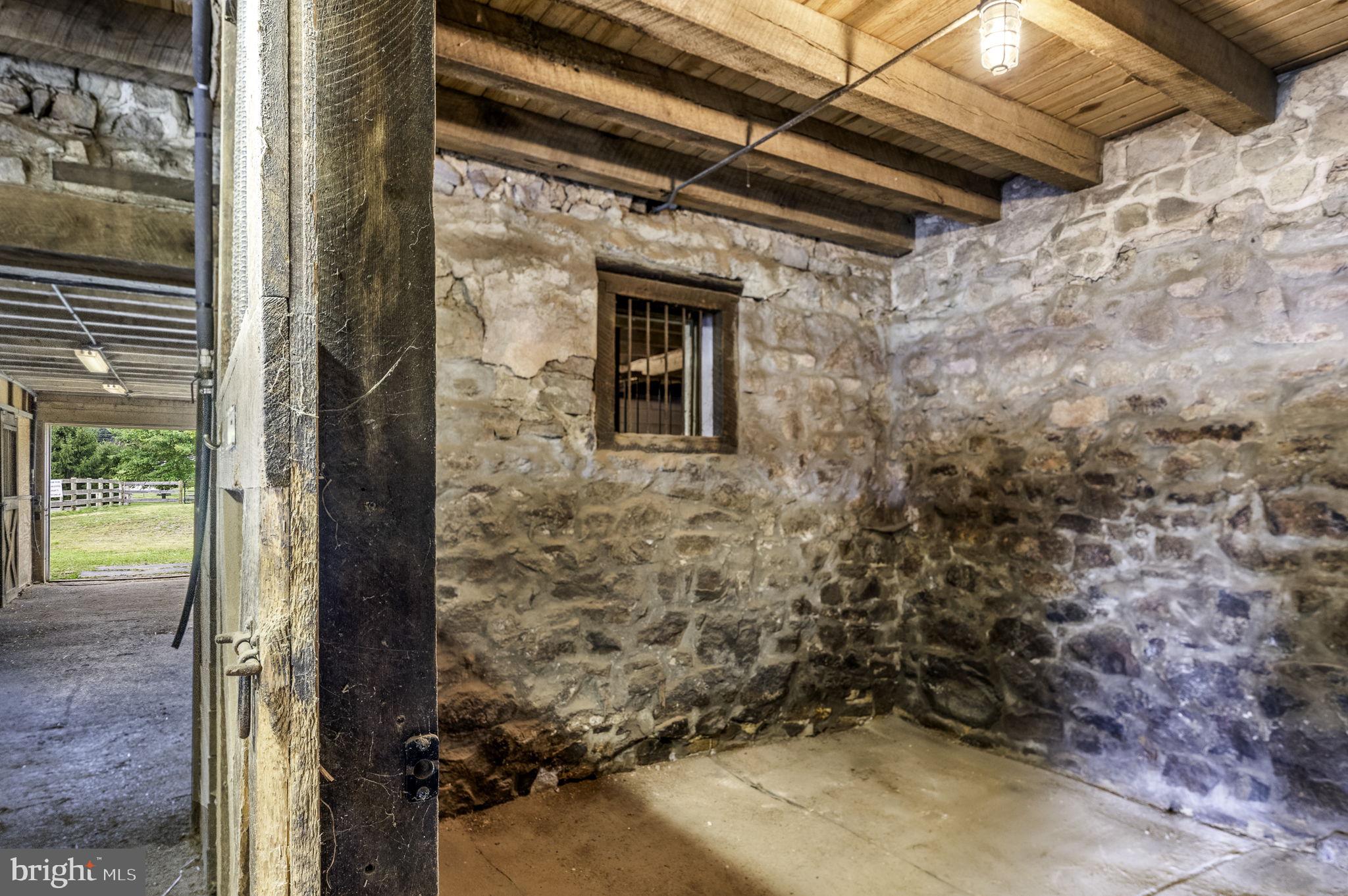 PICKERING HILL - Residential