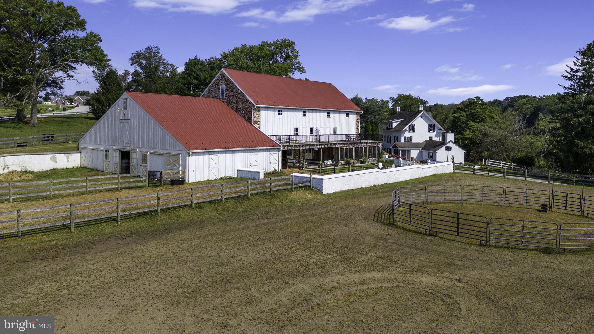 PICKERING HILL - Residential