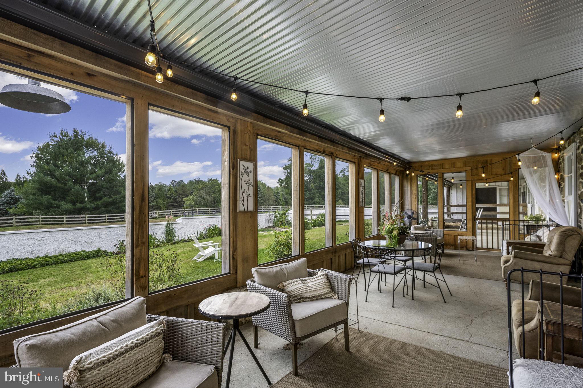 PICKERING HILL - Residential