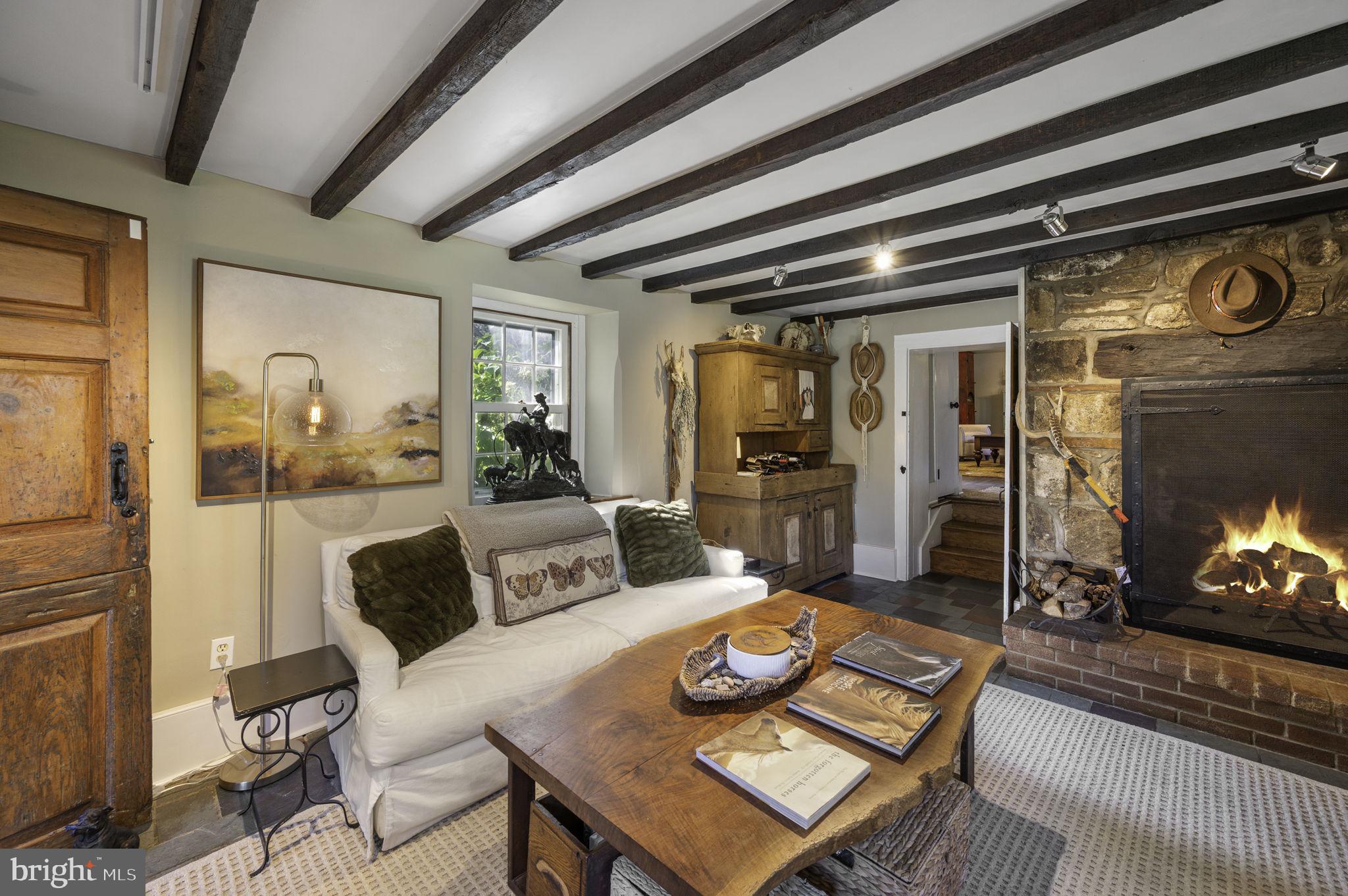 PICKERING HILL - Residential