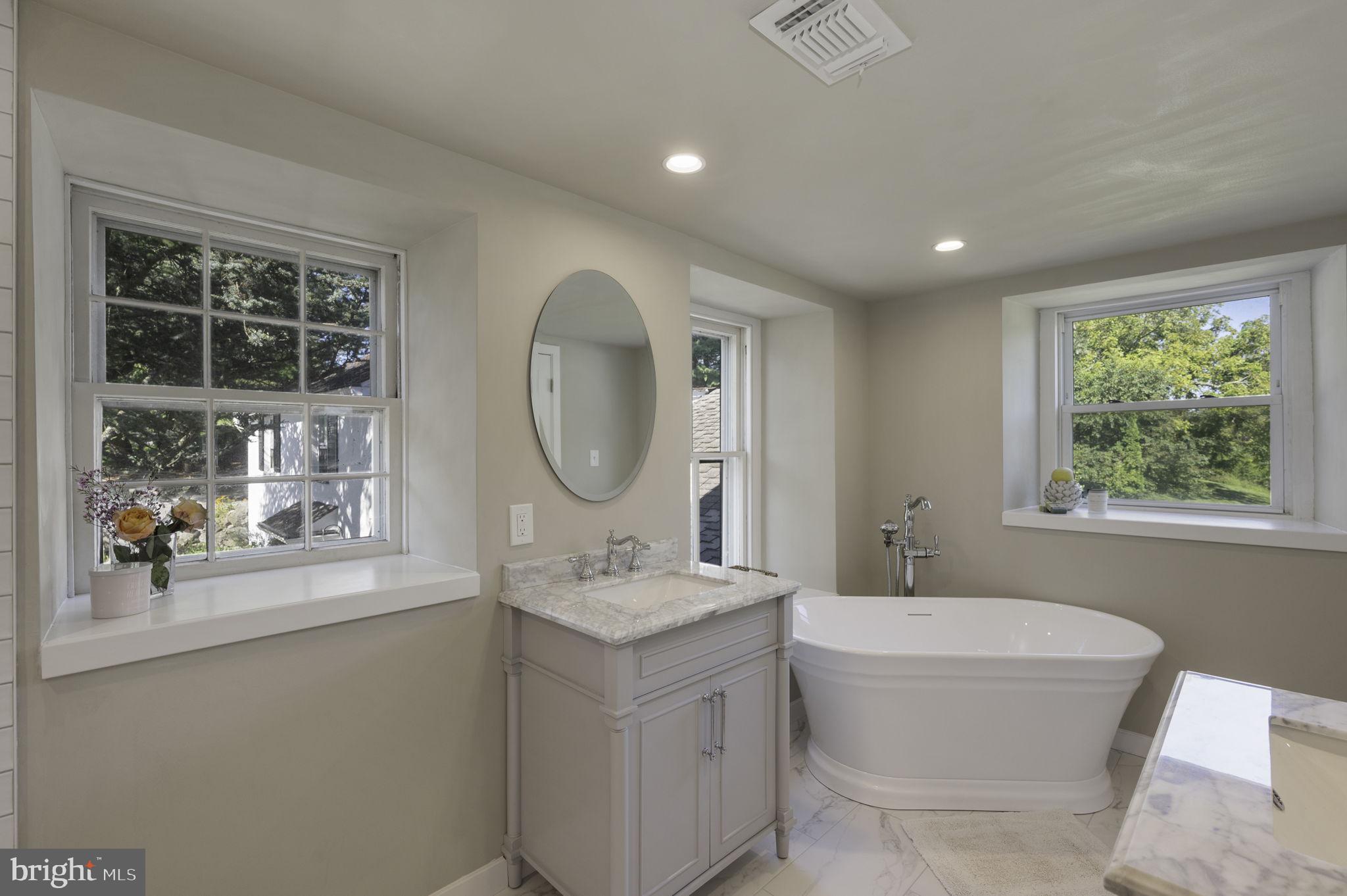 PICKERING HILL - Residential