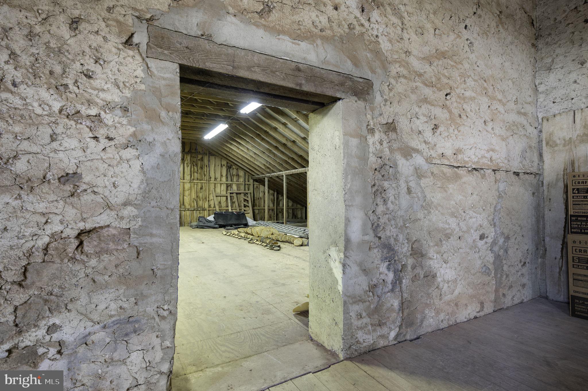 PICKERING HILL - Residential