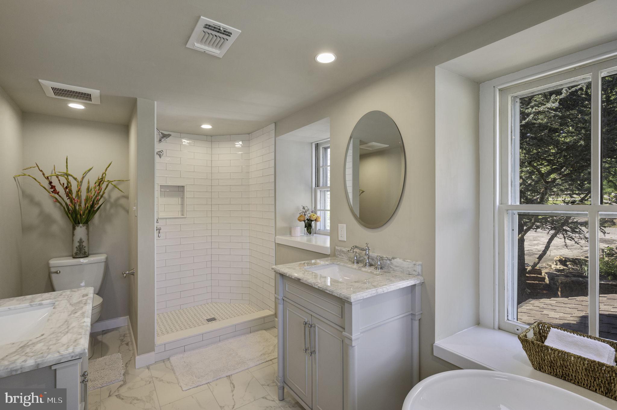 PICKERING HILL - Residential