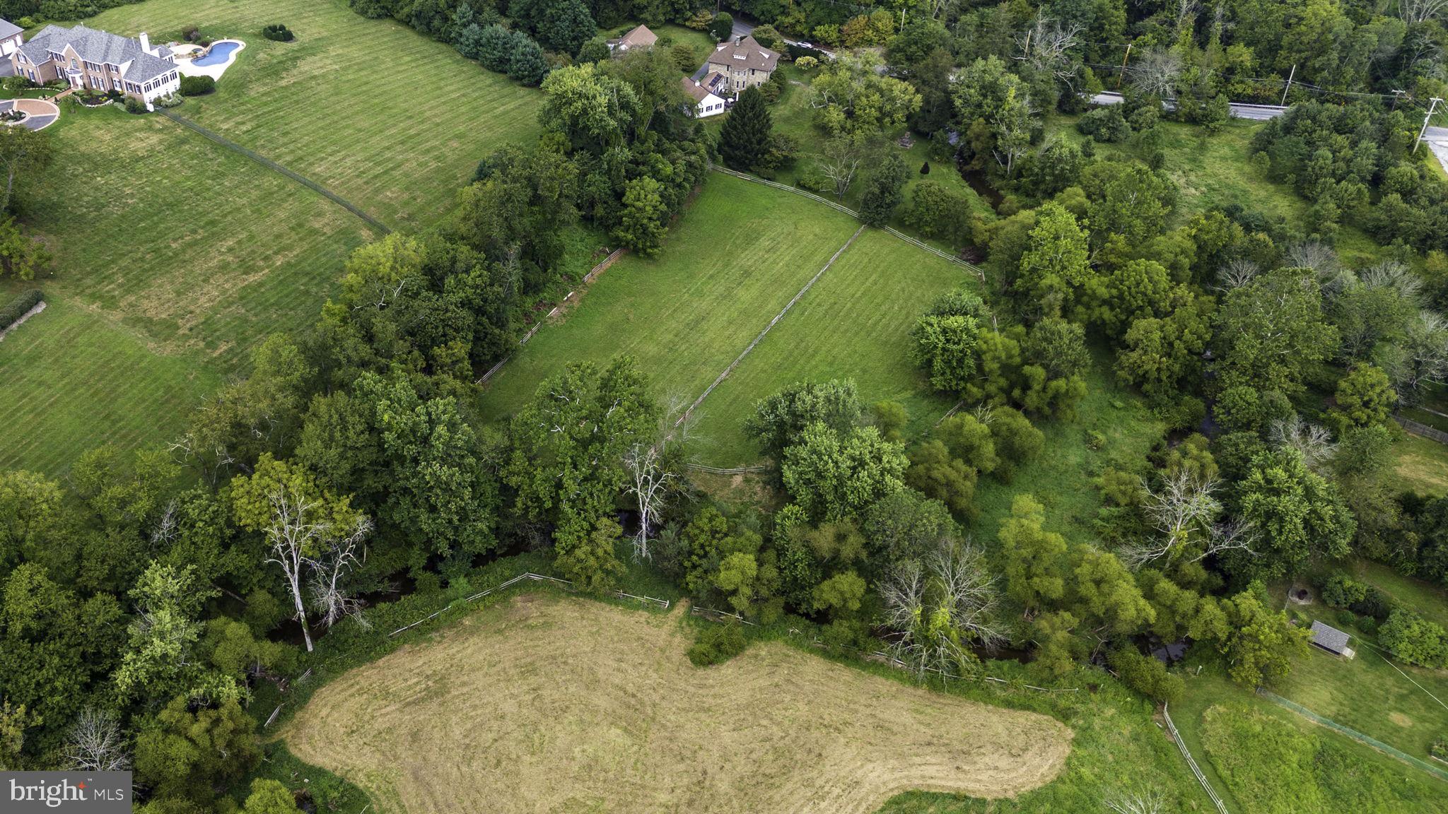 PICKERING HILL - Residential