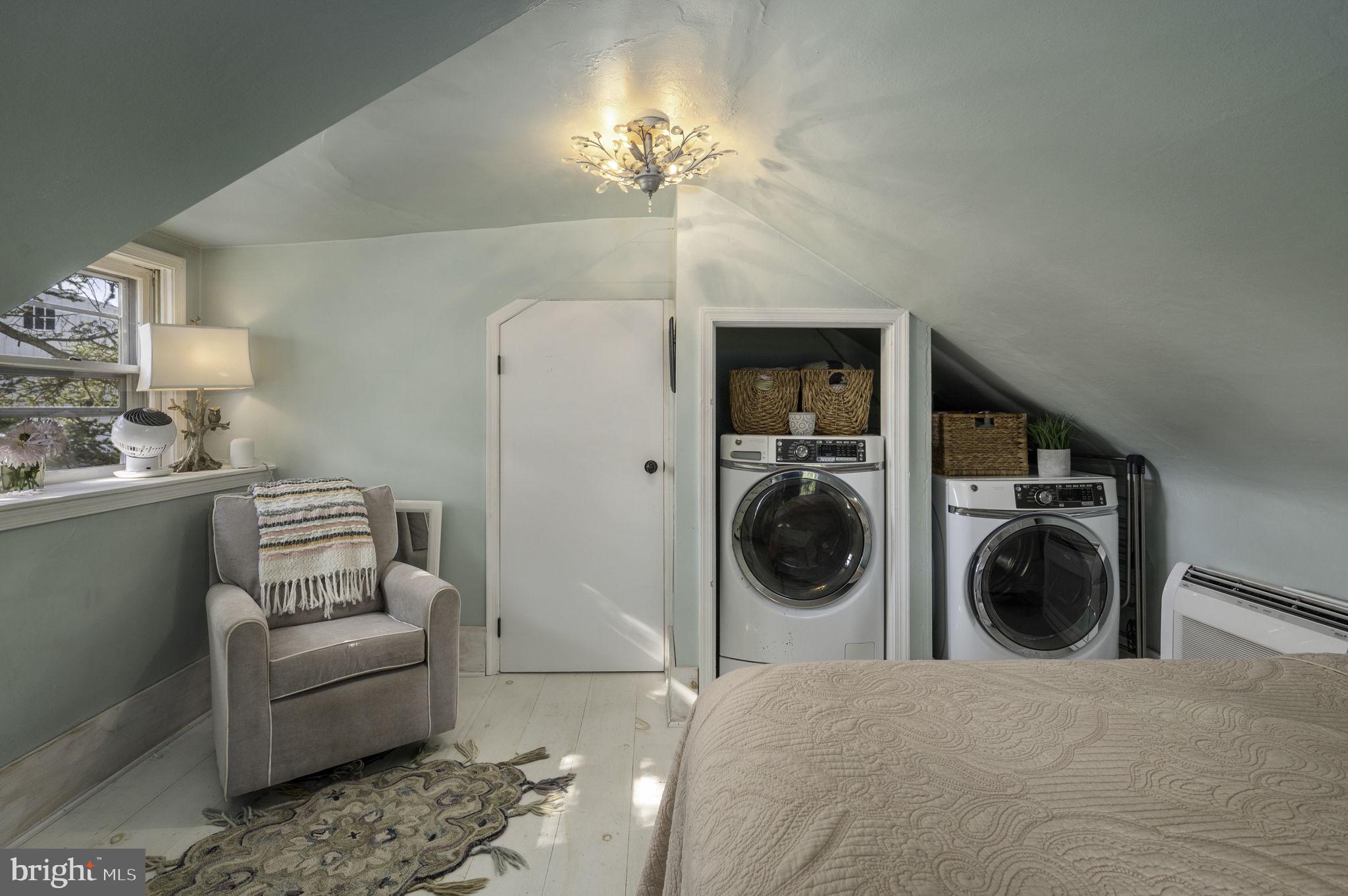 PICKERING HILL - Residential