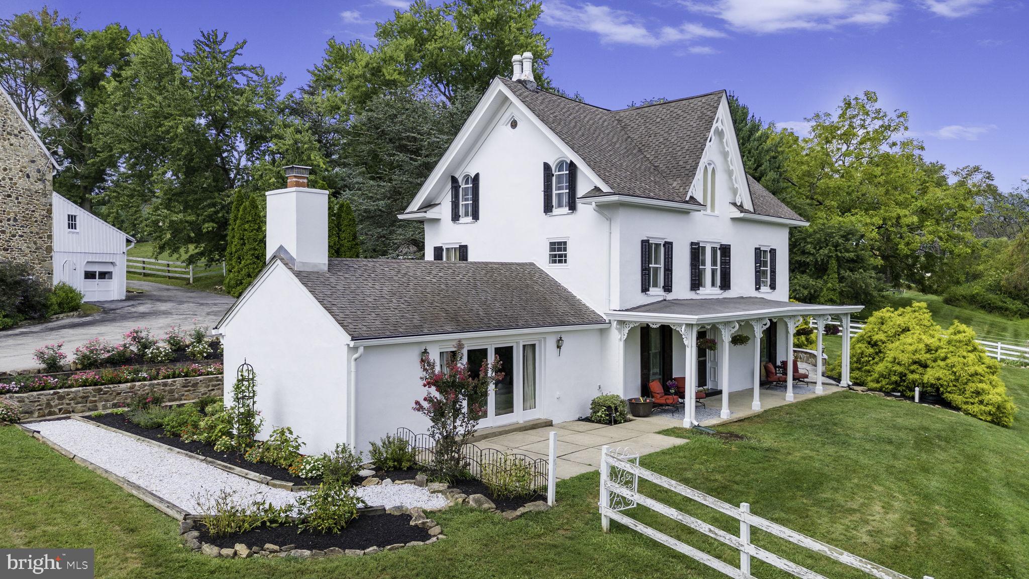 PICKERING HILL - Residential