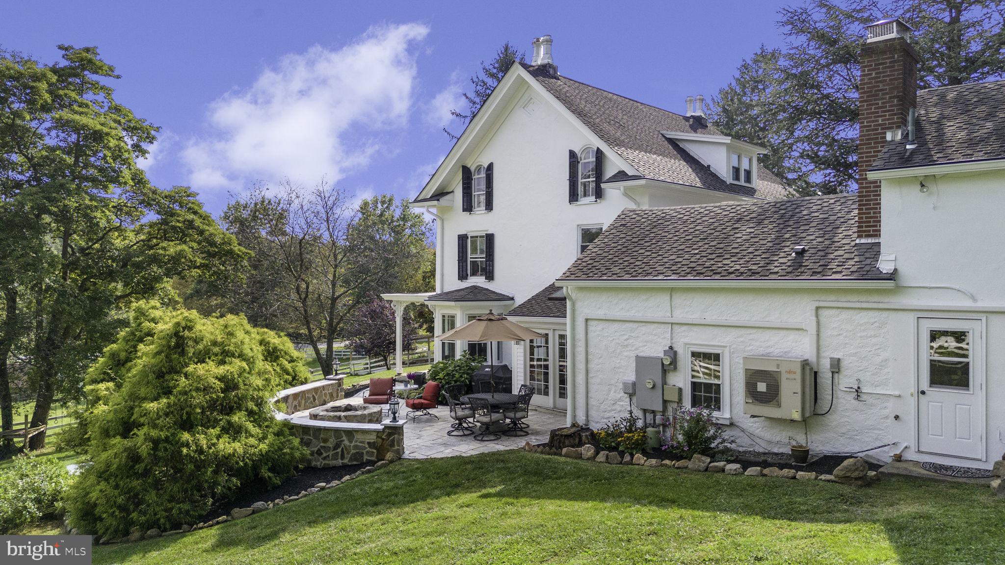 PICKERING HILL - Residential