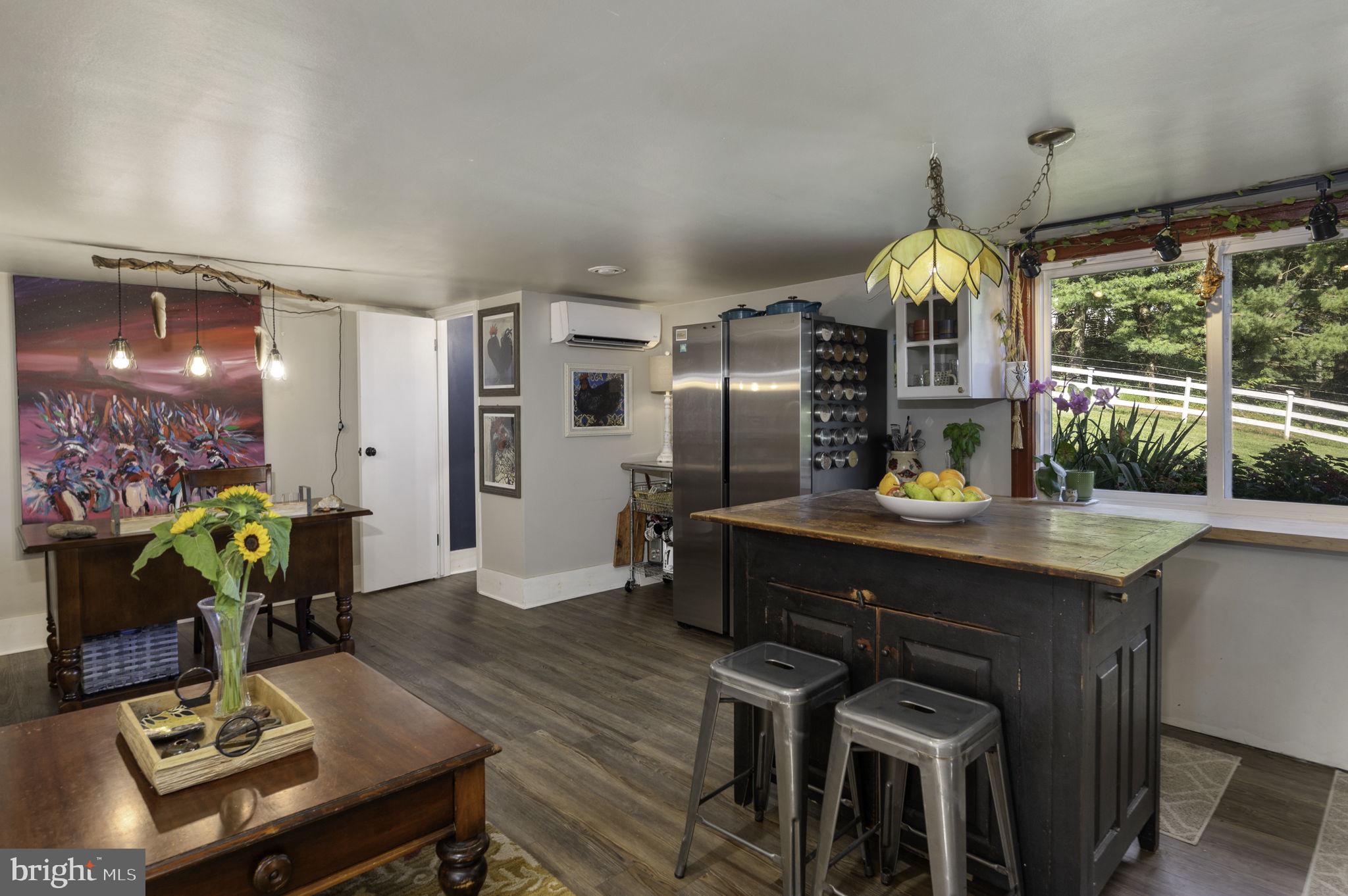 PICKERING HILL - Residential