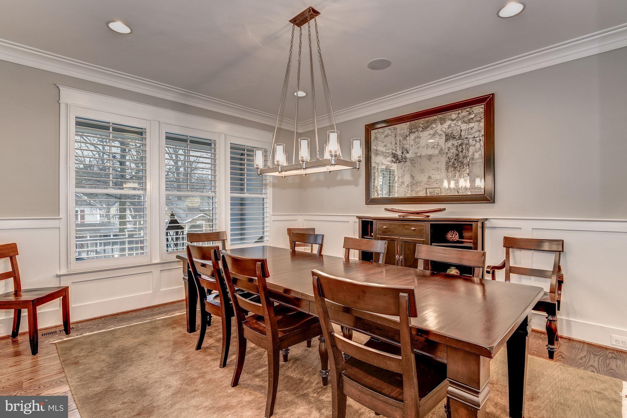 COUNTRY CLUB HILLS - Residential