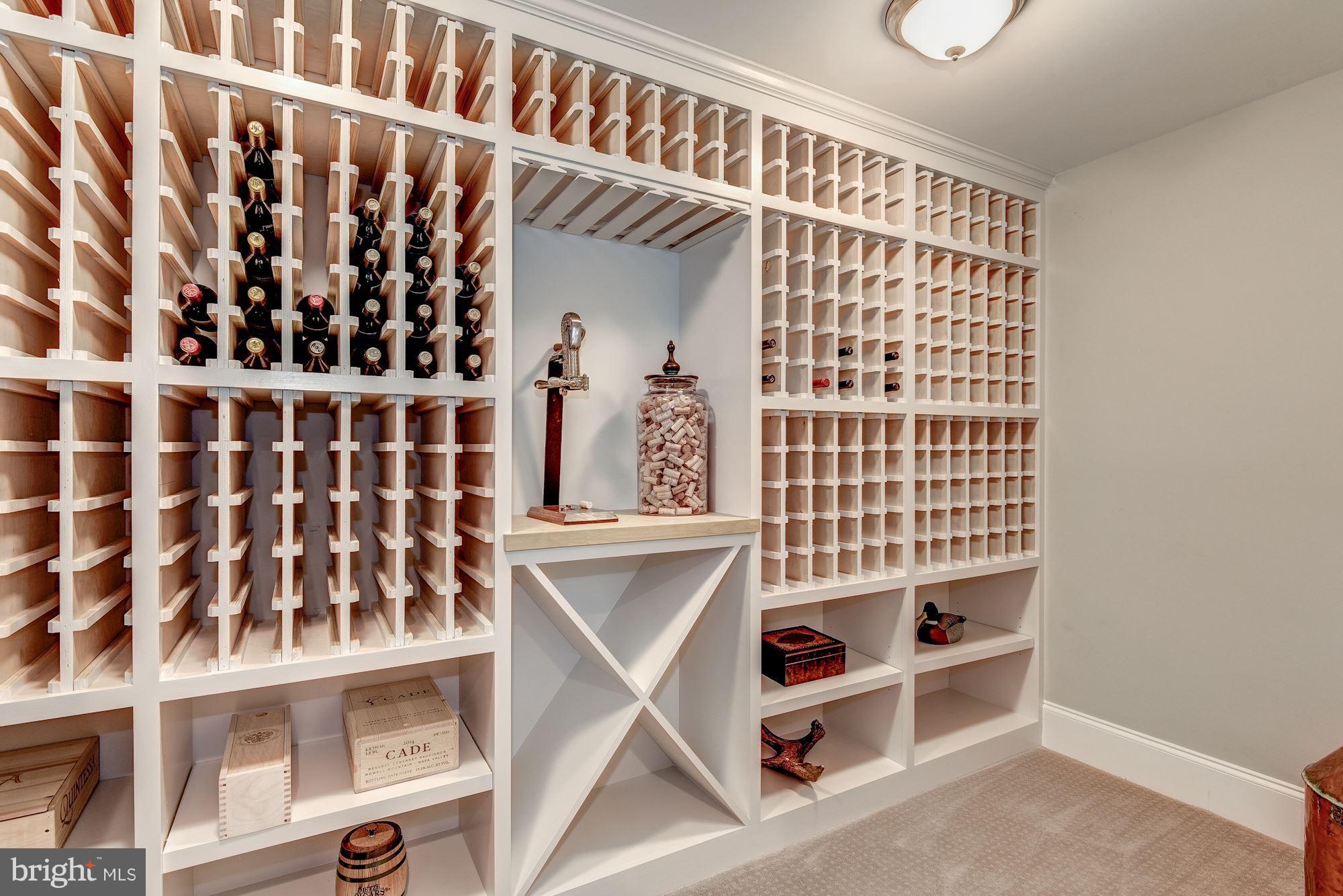 COUNTRY CLUB HILLS - Residential